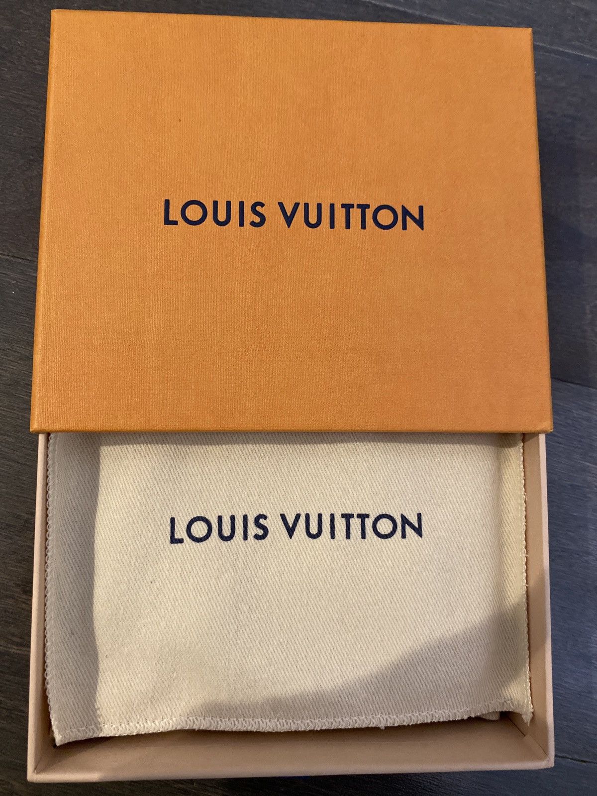 Louis Vuitton Louis Vuitton Monogram Wallet Size ONE SIZE - 5 Thumbnail