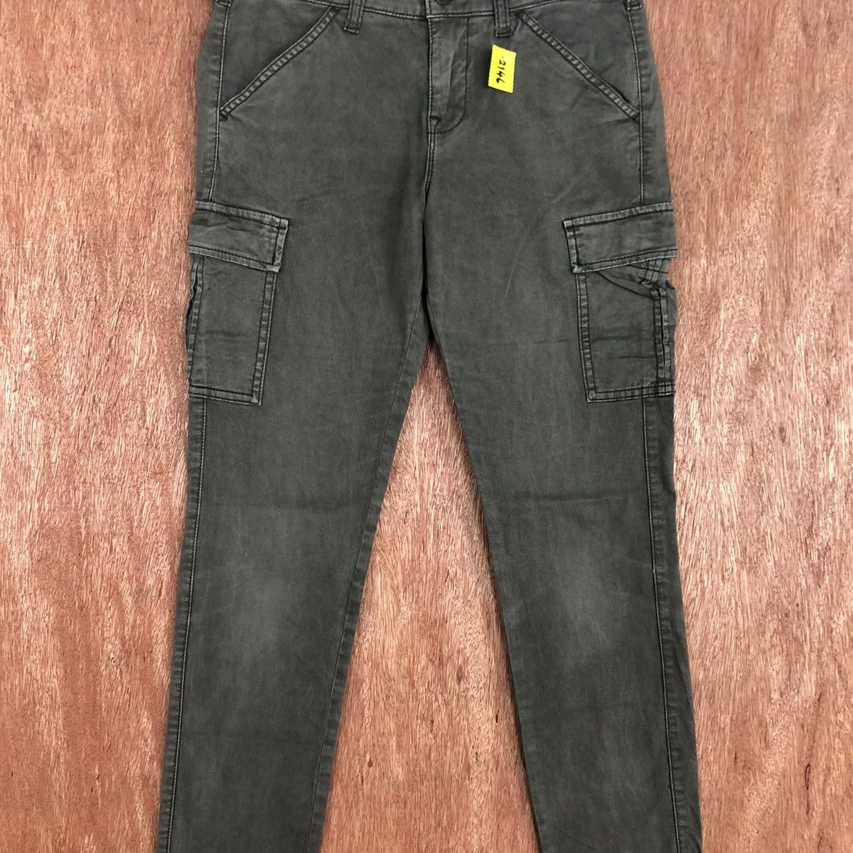 Japanese Brand DLL Uniqlo Grey Multipocket utility Cargo Pants #2146 Size 27" / US 4 / IT 40 - 4 Thumbnail