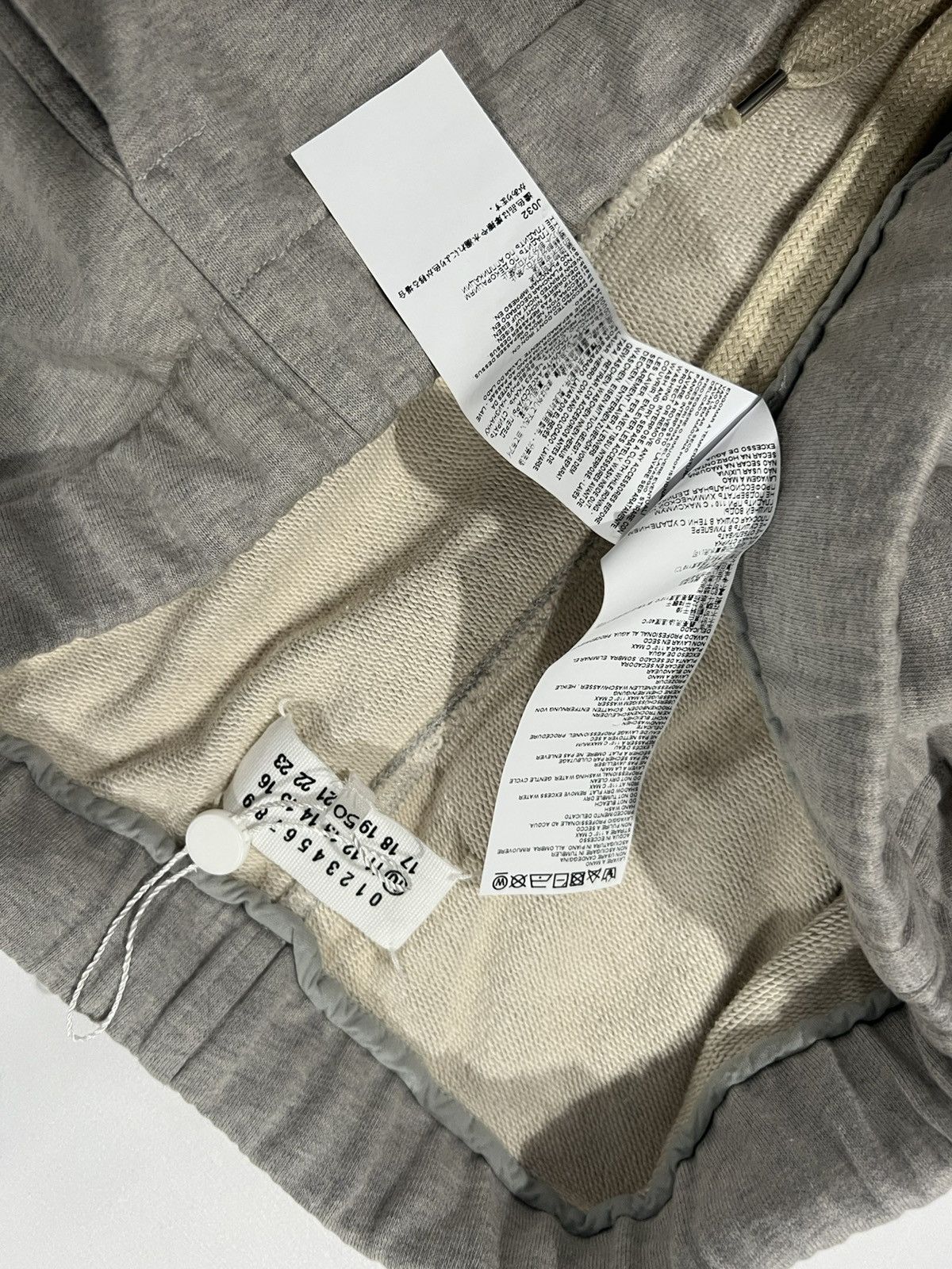 Maison Margiela Maison margiela sweatpants. 50/34. $850 Size US 34 / EU 50 - 11 Thumbnail