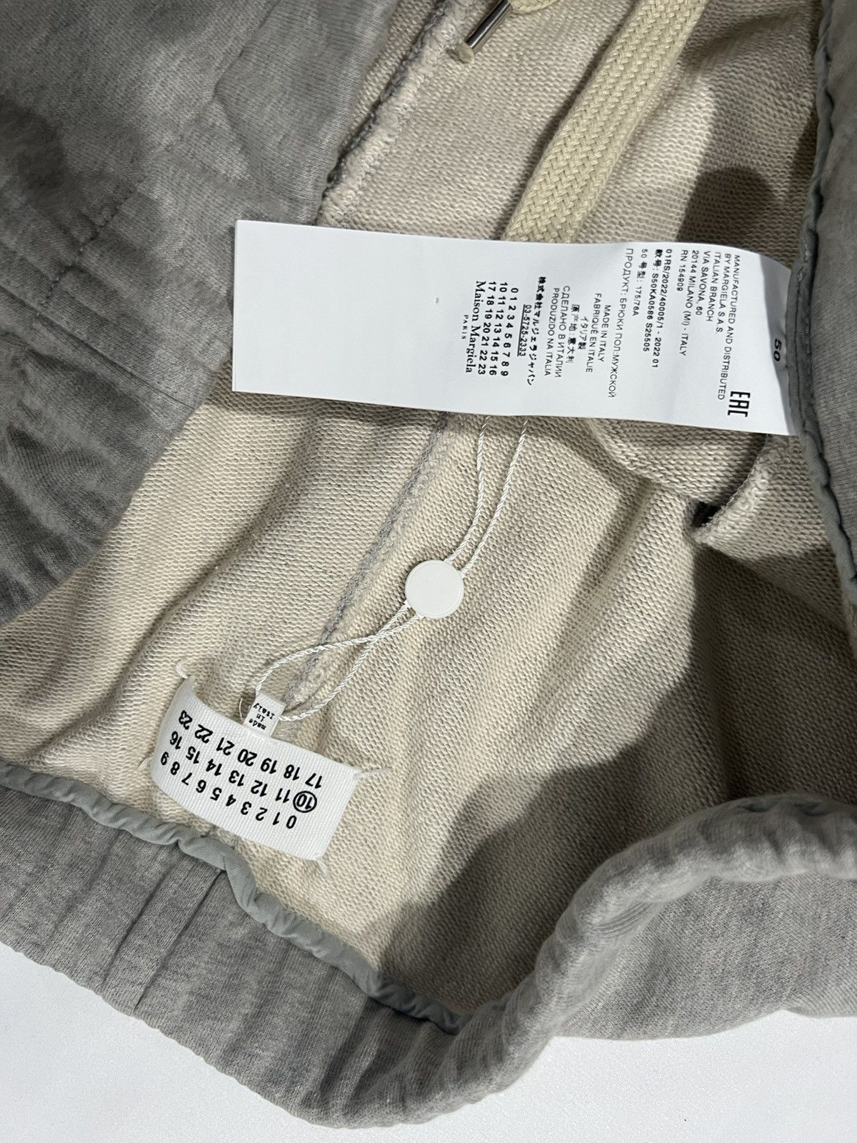 Maison Margiela Maison margiela sweatpants. 50/34. $850 Size US 34 / EU 50 - 9 Thumbnail