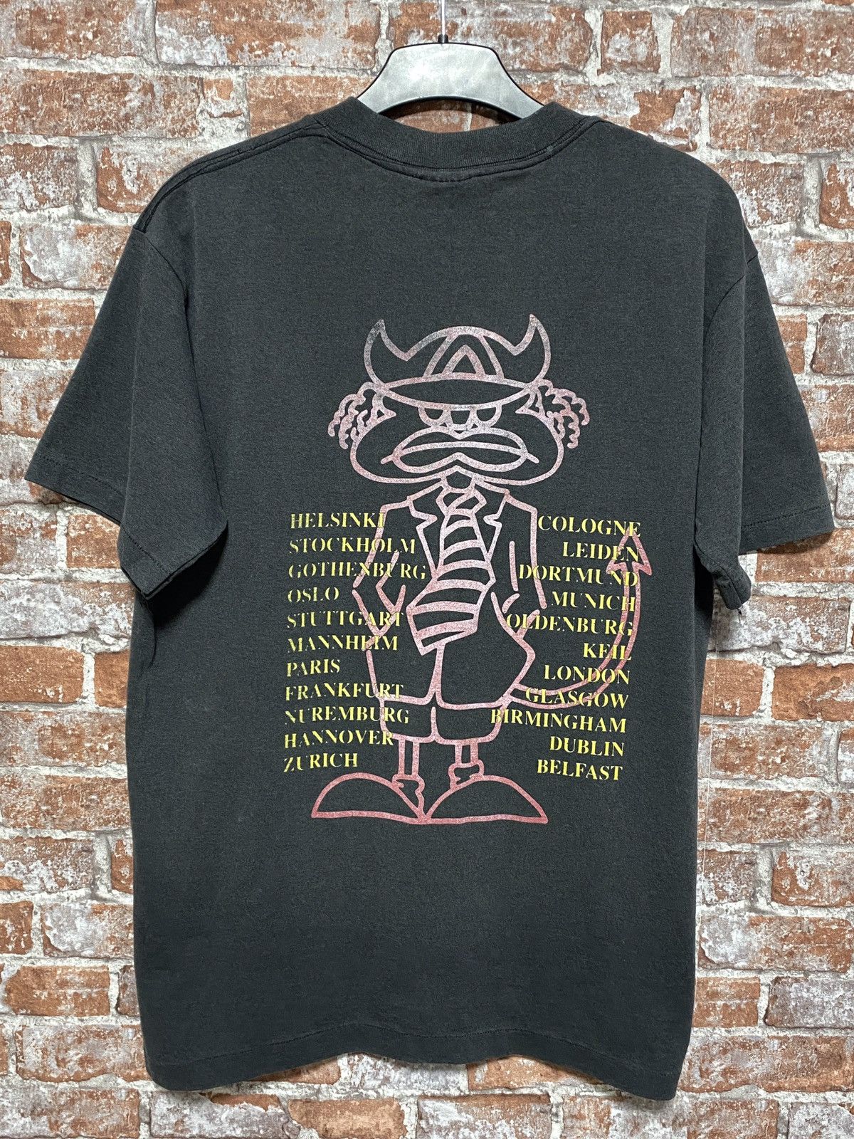 AC/DC × Band Tees × Vintage Vintage 1990 AC/DC The Razor Edge Rare tour tee shirt Size US L / EU 52-54 / 3 - 2 Thumbnail