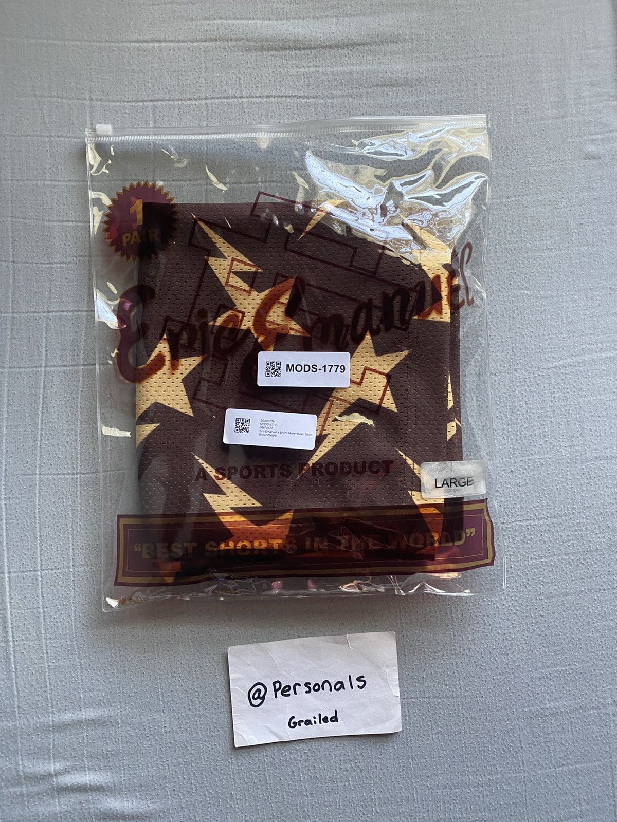 Bape × Eric Emanuel NEW Eric Emanuel x Bape Miami Basic Shorts Large Size US 34 / EU 50 - 13 Thumbnail