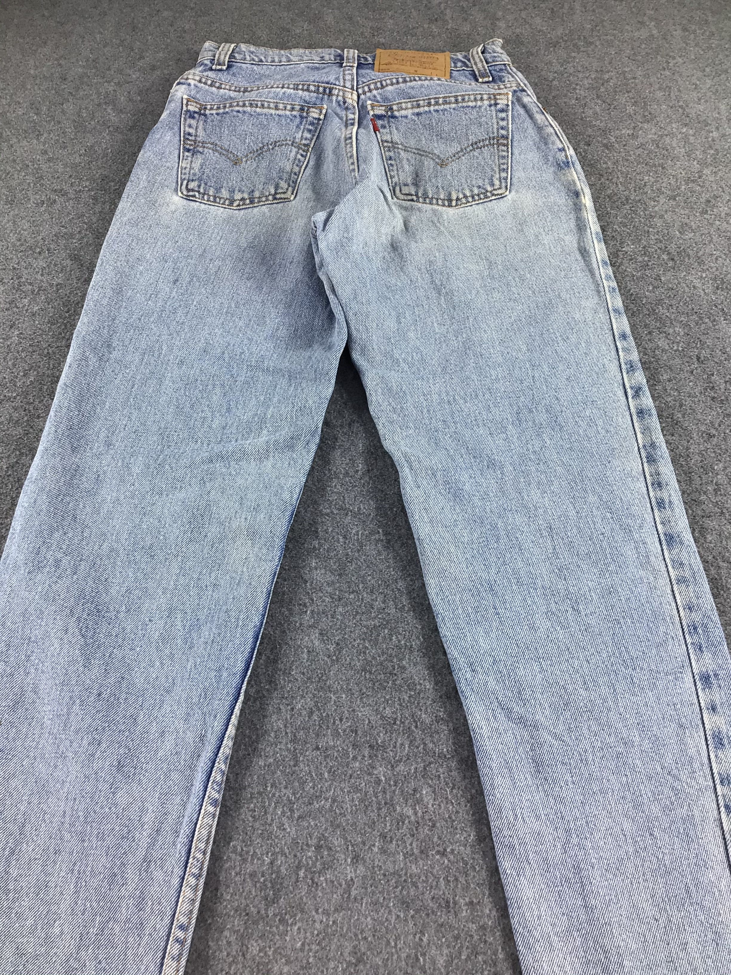 Levi's × Vintage Vintage Levis 550 Jeans Light Wash Denim -J350 Size US 26 / EU 42 - 4 Thumbnail