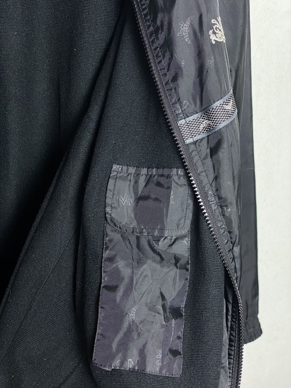 Japanese Brand Vintage MCM Légére Embroidered Windbreaker / Travis Scott Size US L / EU 52-54 / 3 - 11 Thumbnail