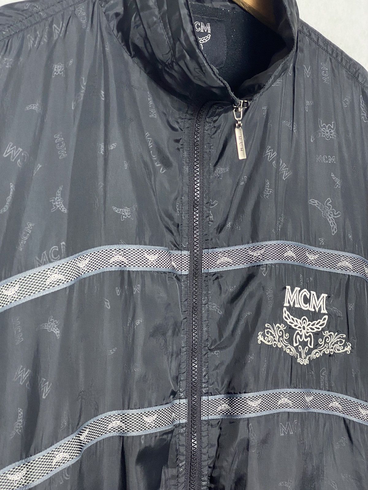 Japanese Brand Vintage MCM Légére Embroidered Windbreaker / Travis Scott Size US L / EU 52-54 / 3 - 1 Thumbnail