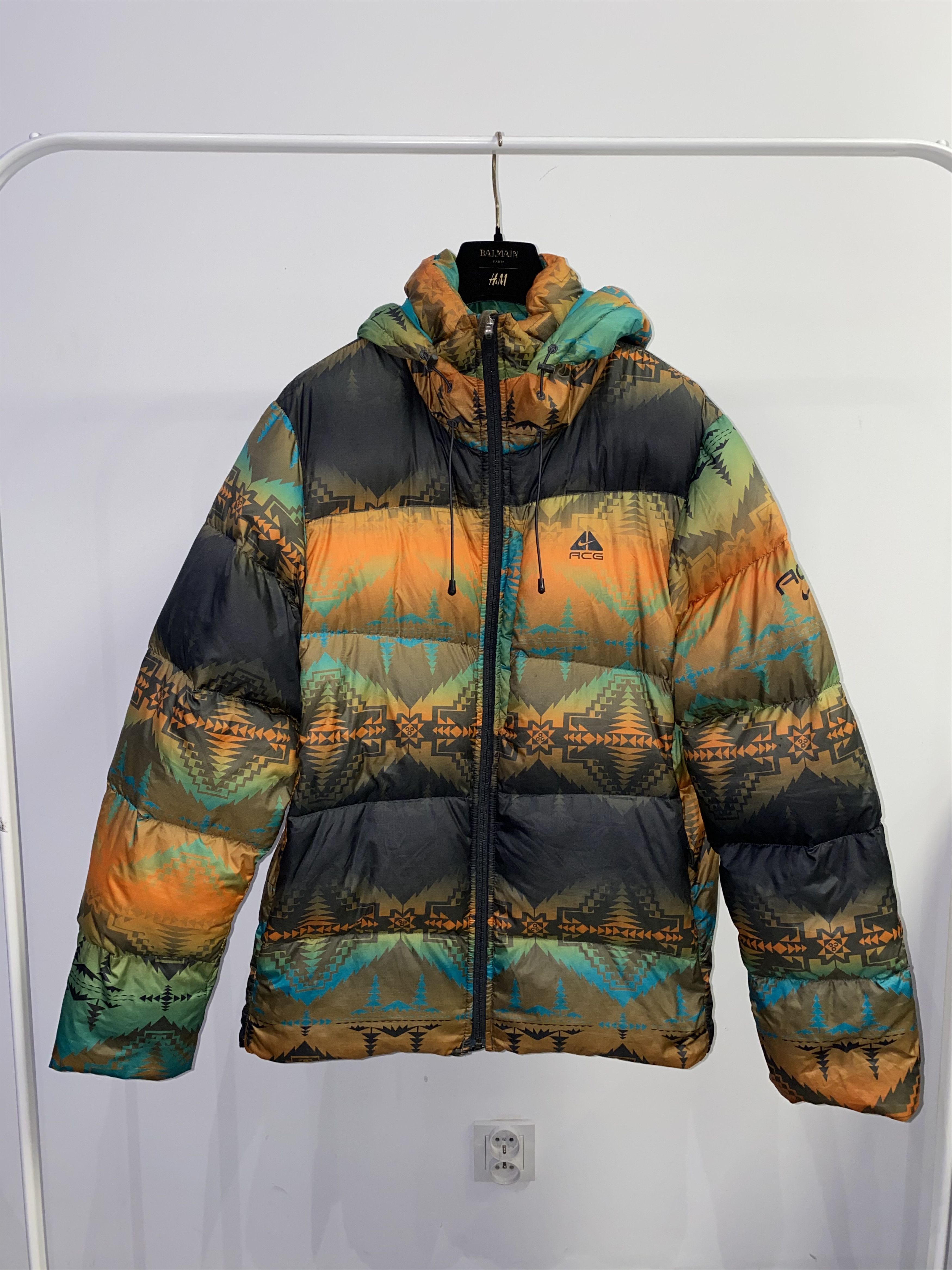 image of Nike Acg Pendleton White Goose Down Puffer Jacket, Men's (Size Small)