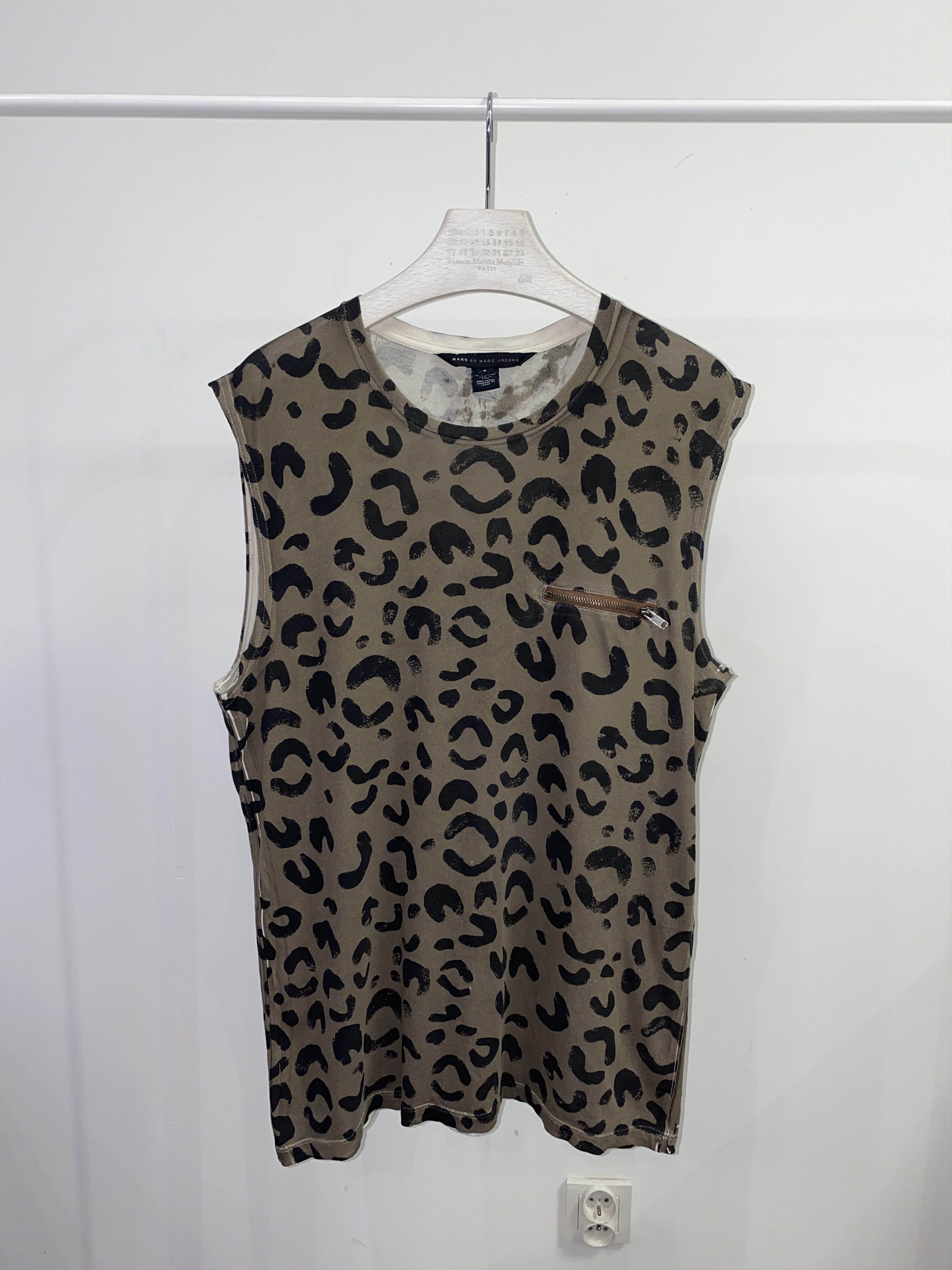 Marc Jacobs Marc Jacobs Tiger All Over Print Distressed Tank Top Size US S / EU 44-46 / 1 - 1 Thumbnail