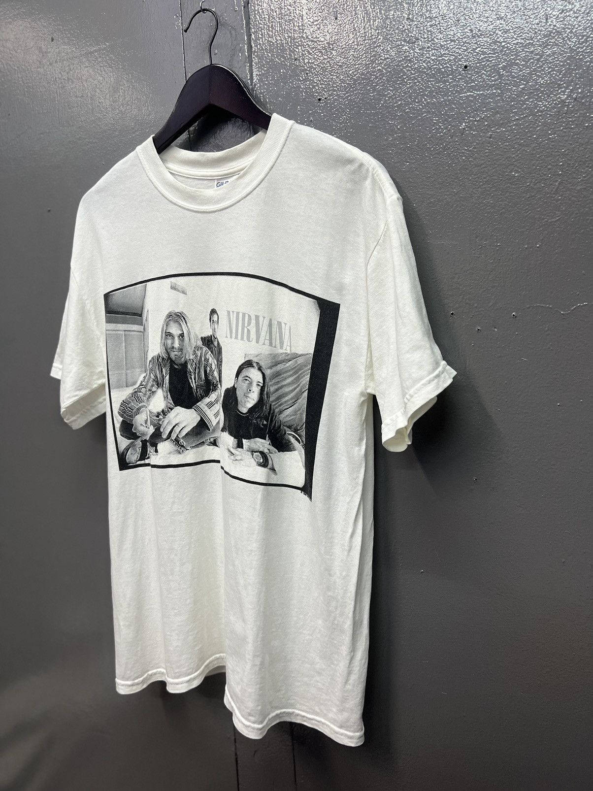 Band Tees NIRVANA POTRAIT PHOTO KURT COBAIN TEES 1996 Size US M / EU 48-50 / 2 - 3 Thumbnail