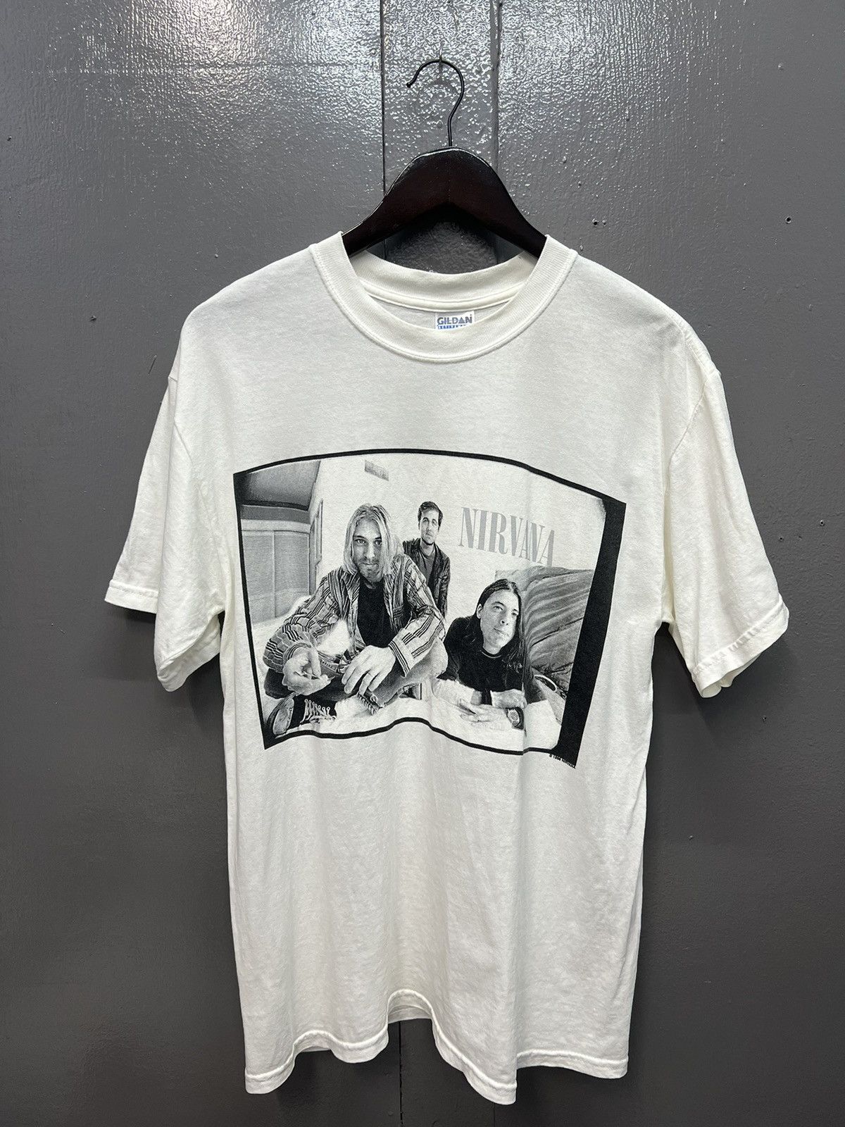 Band Tees NIRVANA POTRAIT PHOTO KURT COBAIN TEES 1996 Size US M / EU 48-50 / 2 - 1 Thumbnail