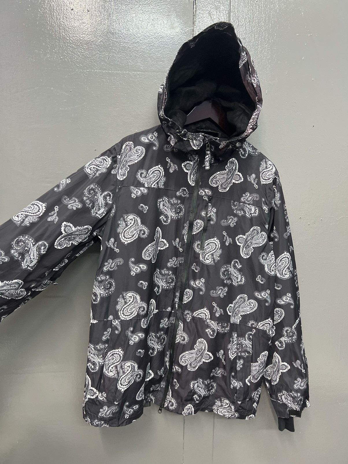 Japanese Brand ARCHIVE🔥MISS MANIA PAISLEY WINTER GEAR HOODIES Size US M / EU 48-50 / 2 - 8 Thumbnail