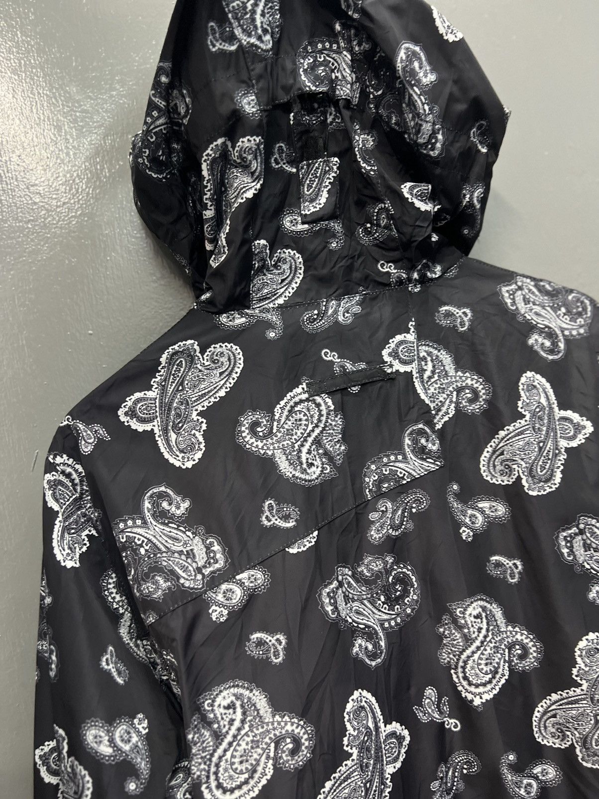 Japanese Brand ARCHIVE🔥MISS MANIA PAISLEY WINTER GEAR HOODIES Size US M / EU 48-50 / 2 - 12 Thumbnail