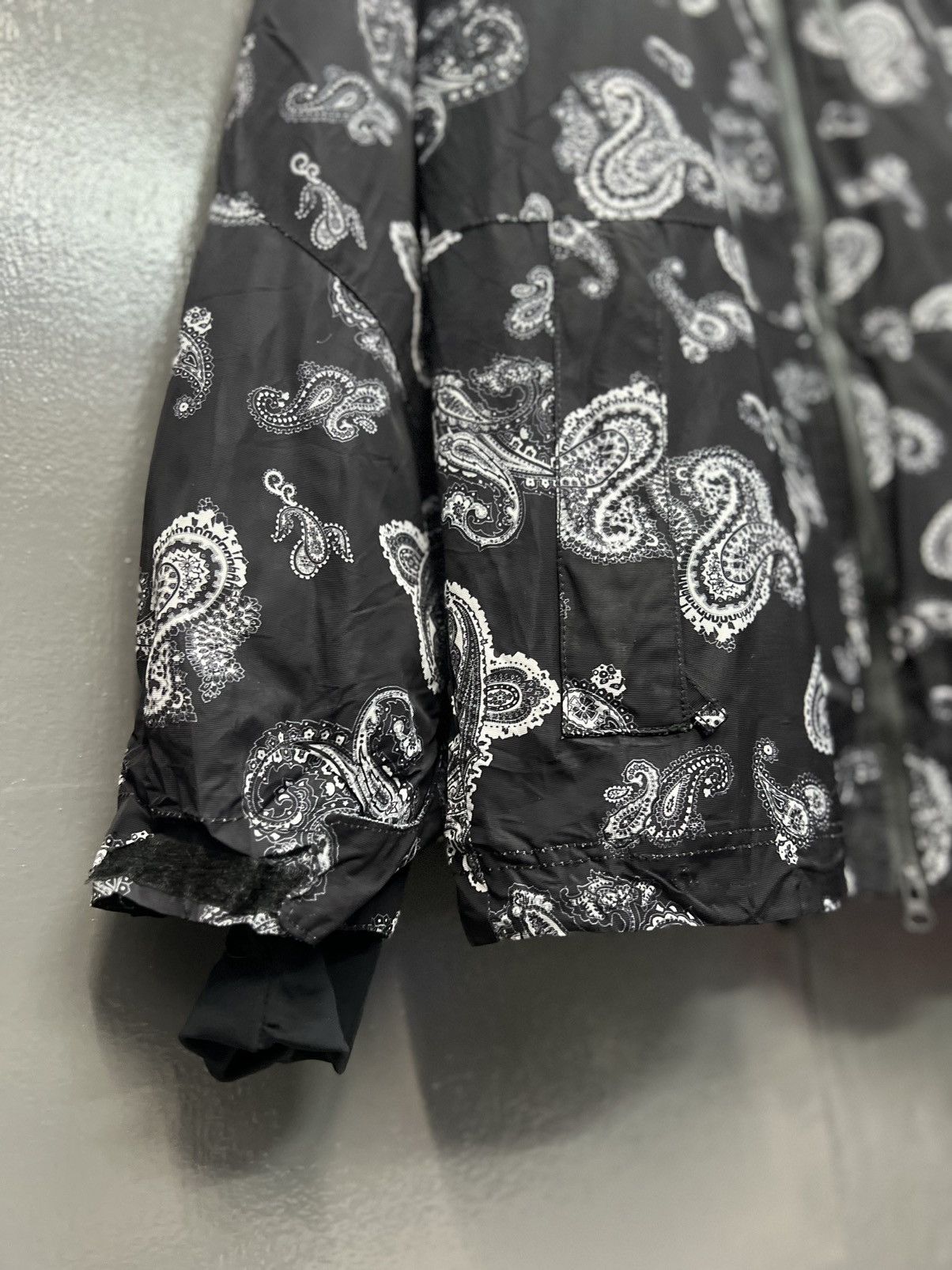 Japanese Brand ARCHIVE🔥MISS MANIA PAISLEY WINTER GEAR HOODIES Size US M / EU 48-50 / 2 - 6 Thumbnail