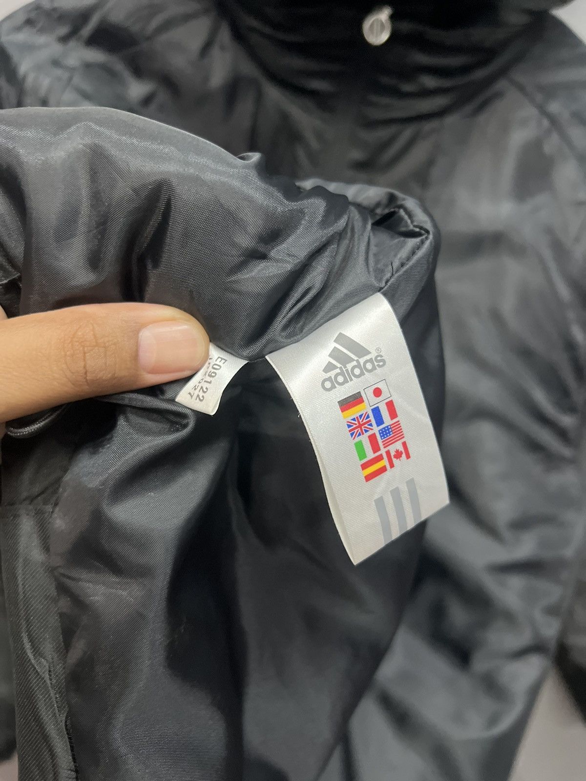 Adidas ADIDAS JACKET WITH HOODIE Size US S / EU 44-46 / 1 - 16 Thumbnail