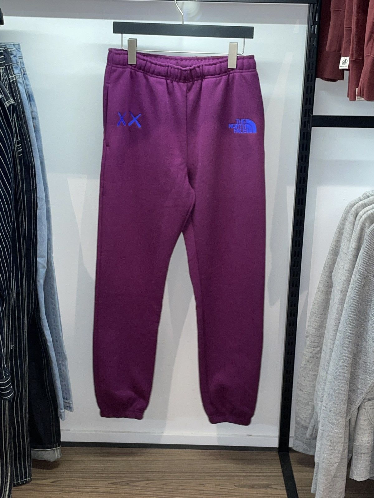 Kaws × The North Face The North Face x Kaws Sweat Pants Pamplona Purple - Size XL Size US 36 / EU 52 - 2 Thumbnail