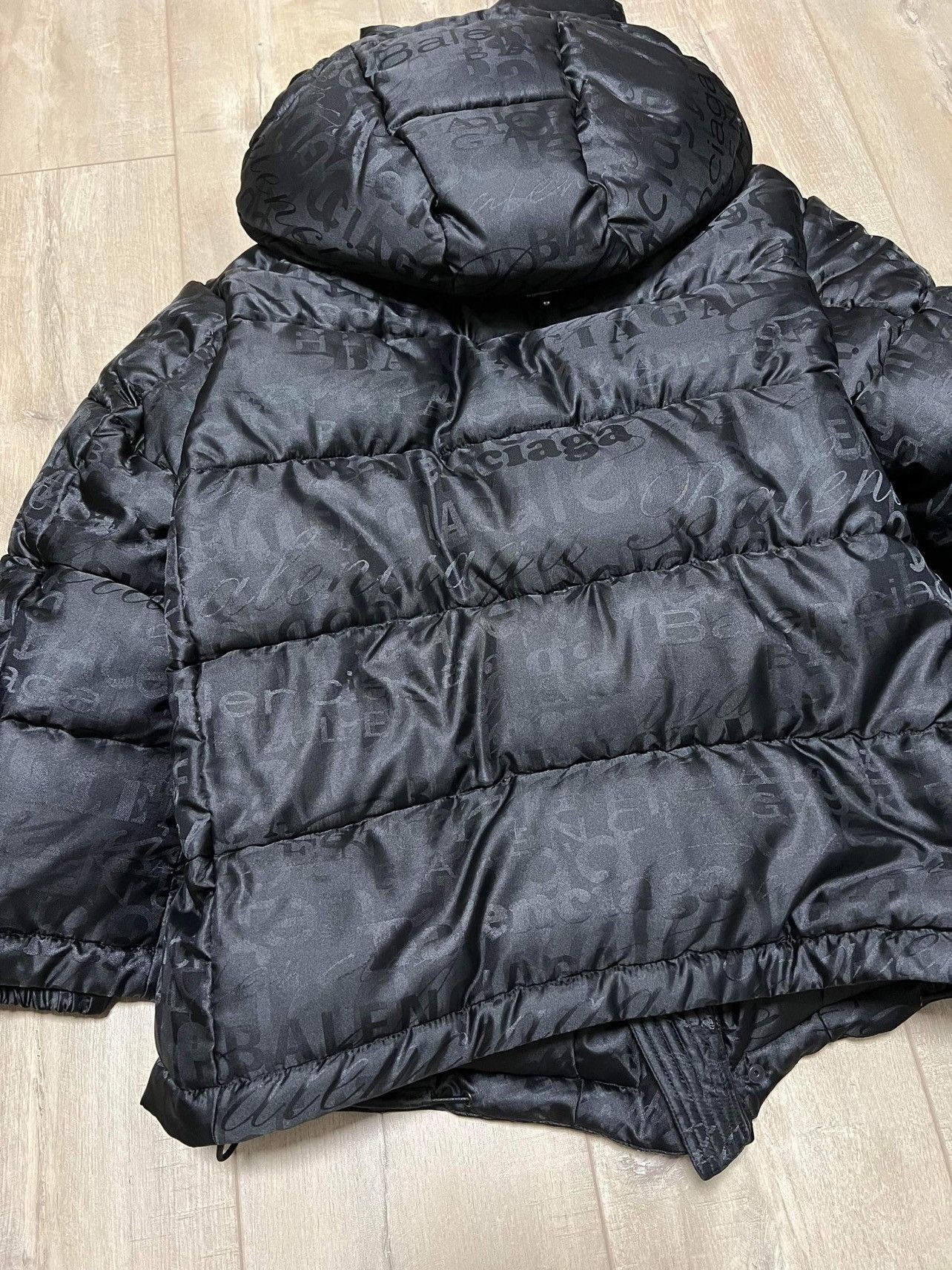 Balenciaga Balenciaga Swing Logo Puffer Jacket Size XXS / US 00 / IT 34 - 7 Thumbnail