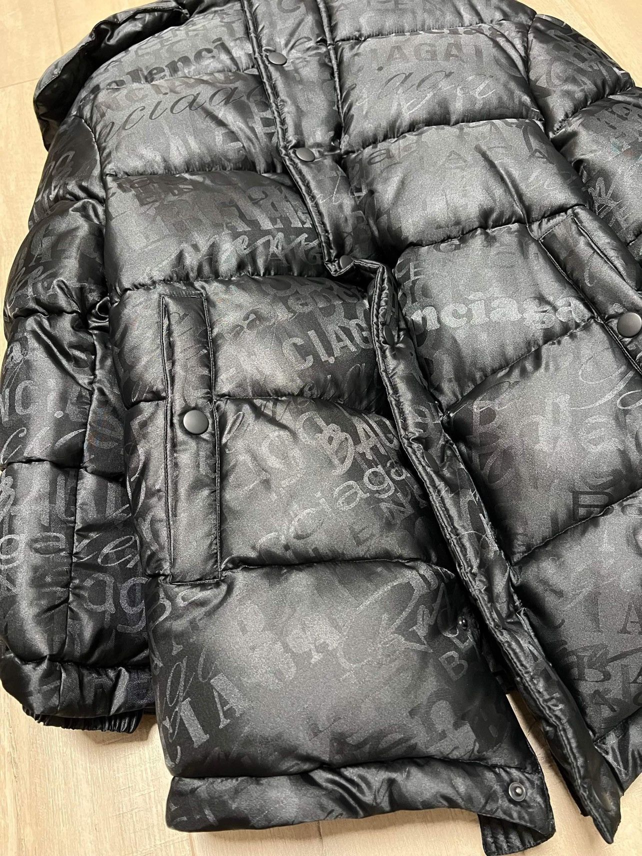 Balenciaga Balenciaga Swing Logo Puffer Jacket Size XXS / US 00 / IT 34 - 4 Thumbnail