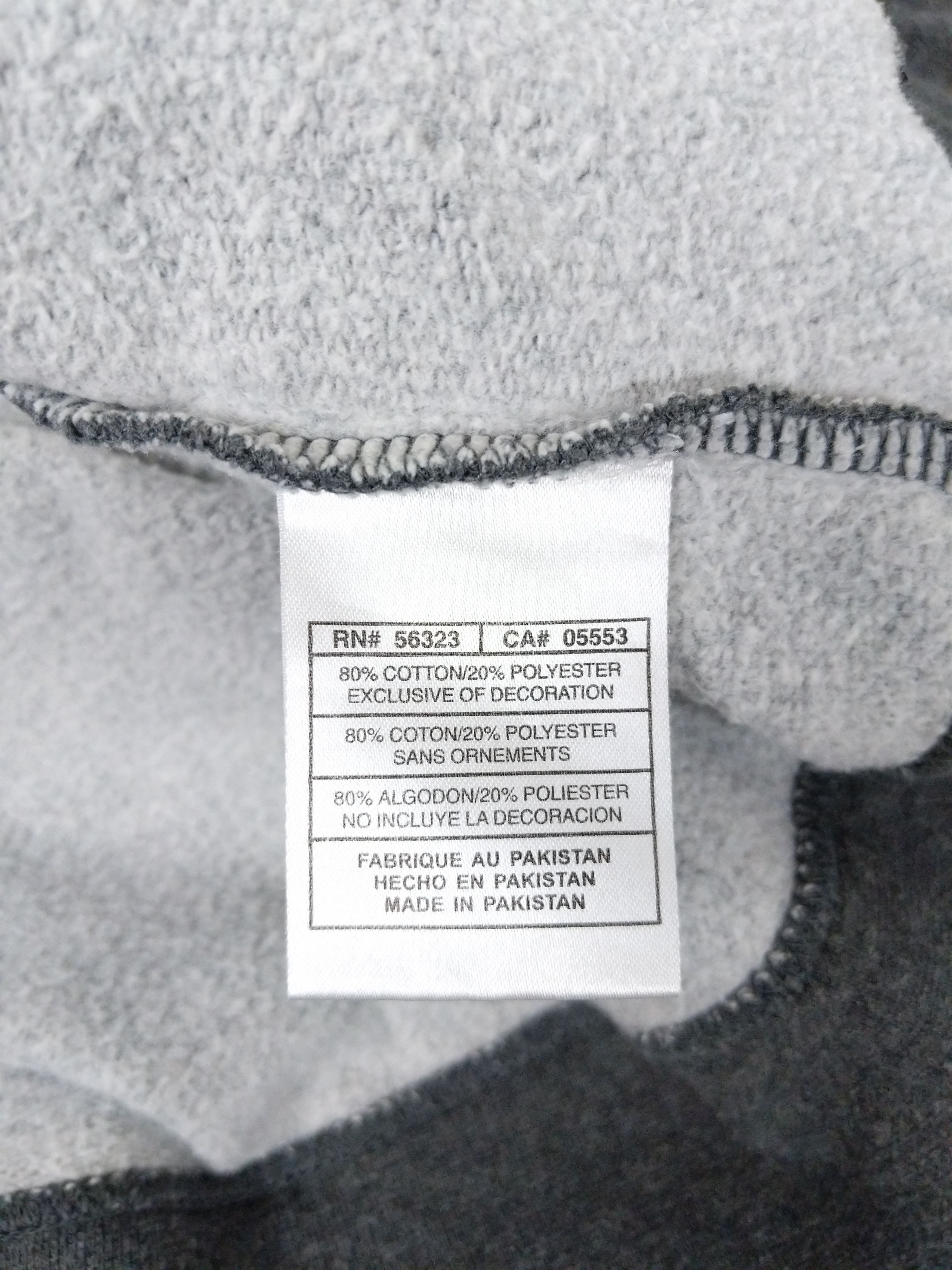 Nike Vintage Y2K Nike Embroidered Flames Sleeve Logo Hoodie Size US S / EU 44-46 / 1 - 7 Thumbnail