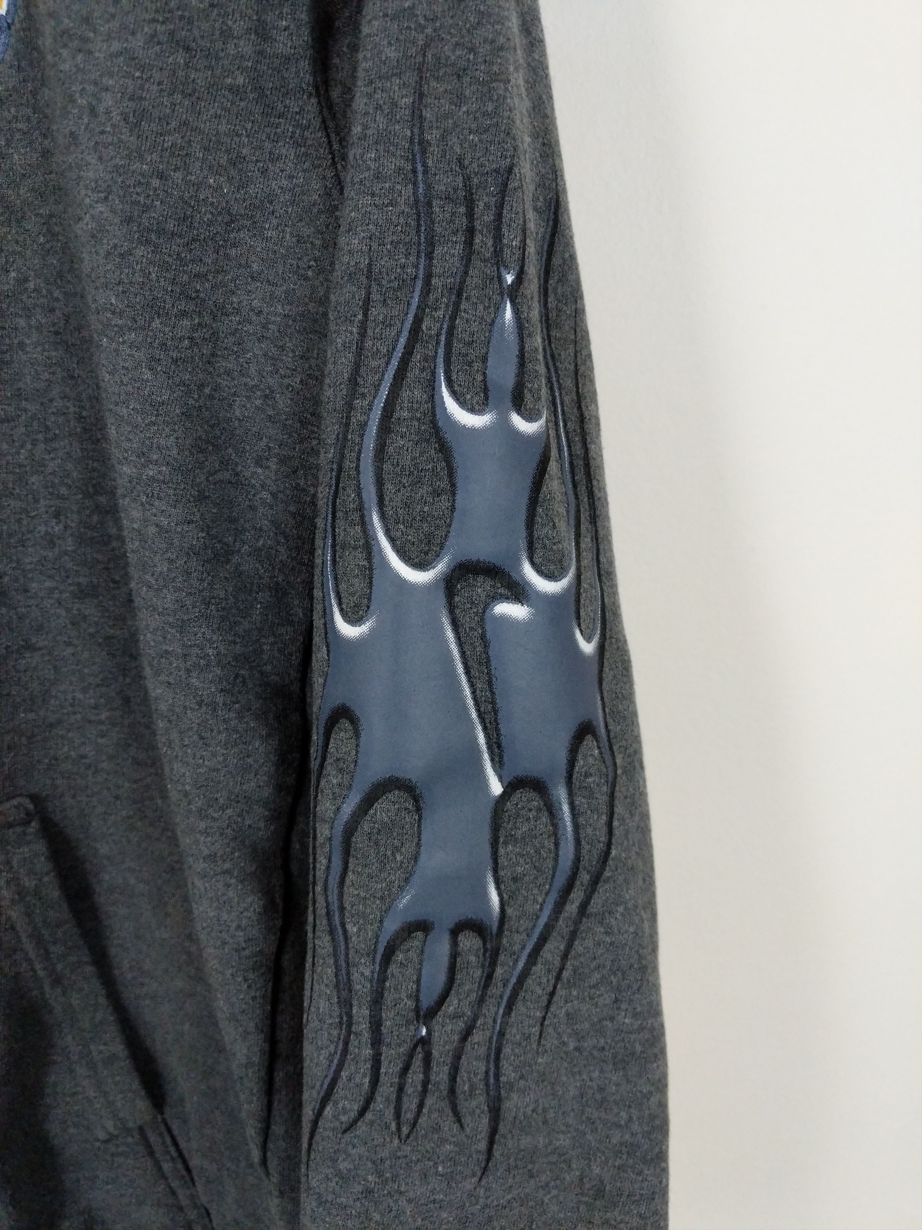 Nike Vintage Y2K Nike Embroidered Flames Sleeve Logo Hoodie Size US S / EU 44-46 / 1 - 5 Thumbnail
