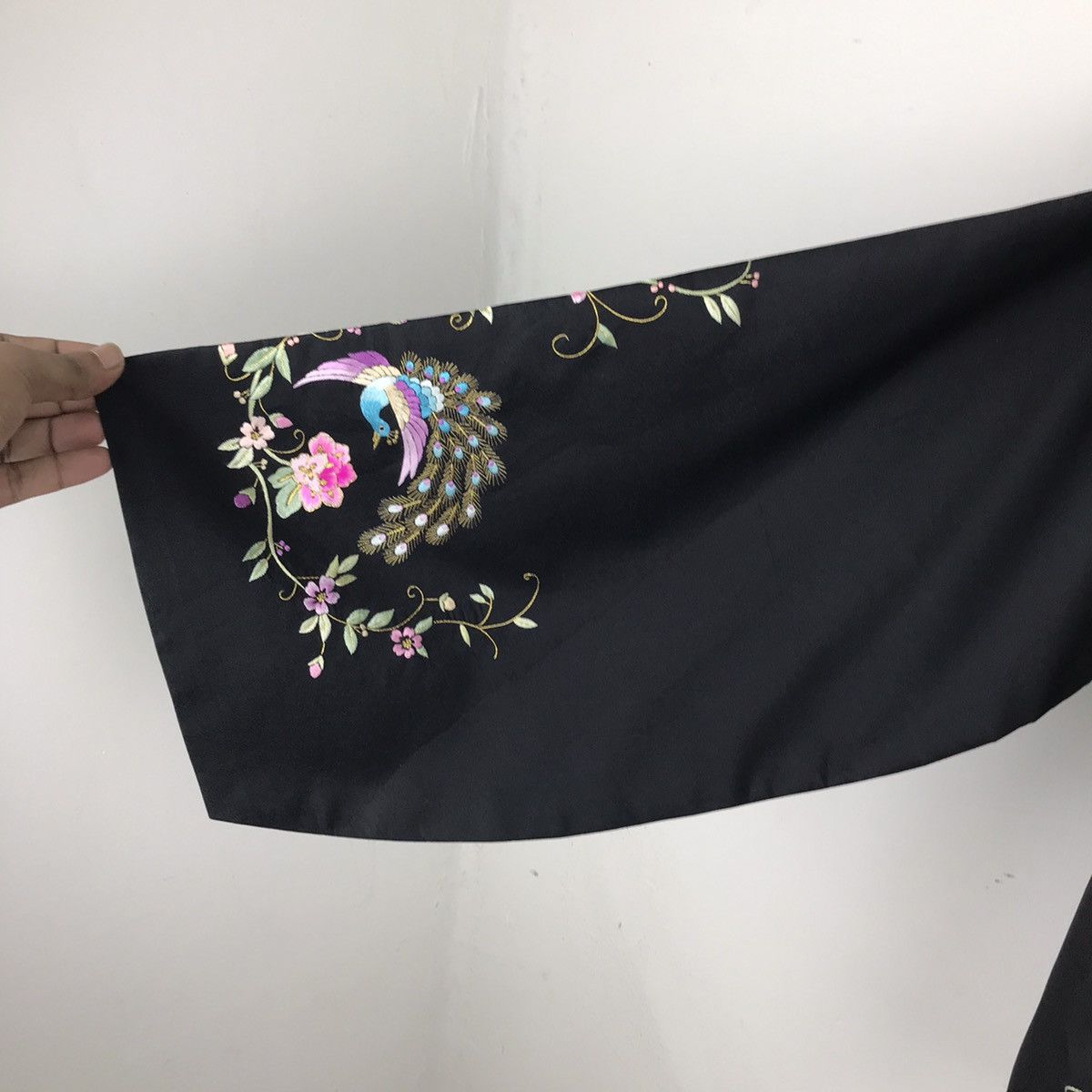 Japanese Brand × Vintage ⚡️Vintage Japanese Kimono Cardigan Embroidery Peacock Size US L / EU 52-54 / 3 - 4 Thumbnail