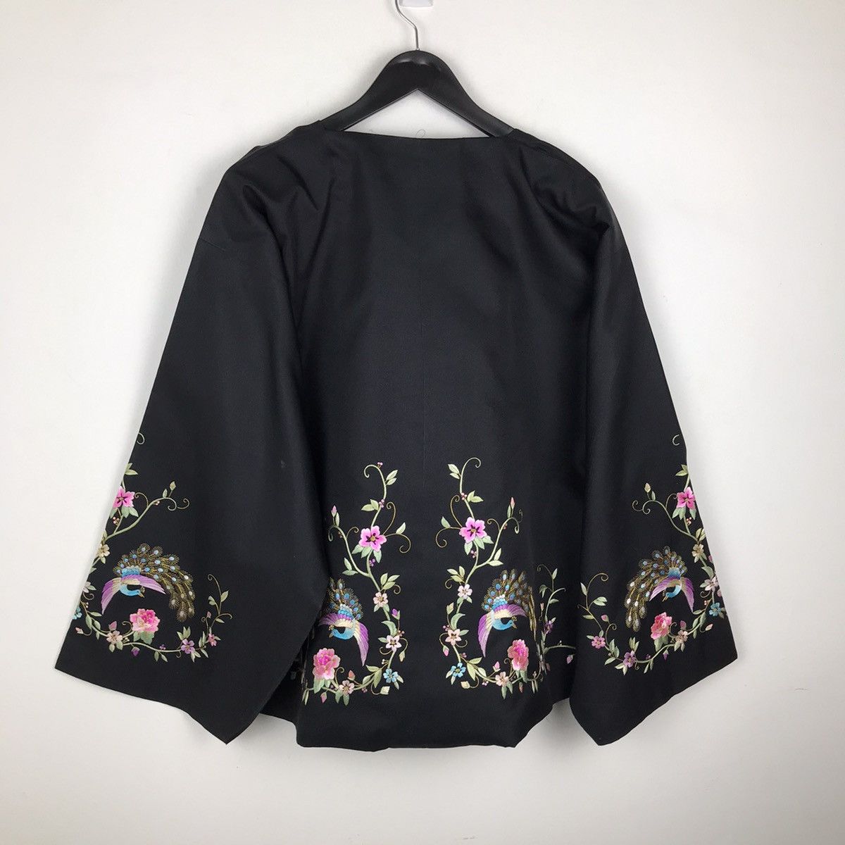 Japanese Brand × Vintage ⚡️Vintage Japanese Kimono Cardigan Embroidery Peacock Size US L / EU 52-54 / 3 - 8 Thumbnail