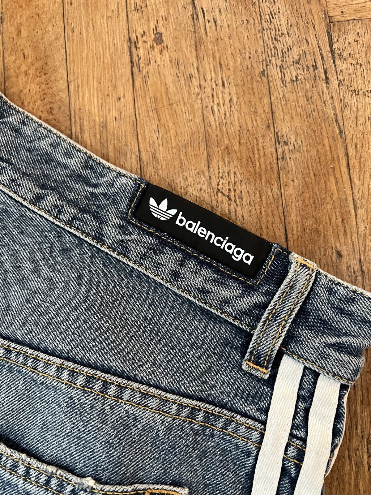 Adidas × Balenciaga *RARE* Balenciaga X Adidas jeans light wash Size US 32 / EU 48 - 4 Thumbnail