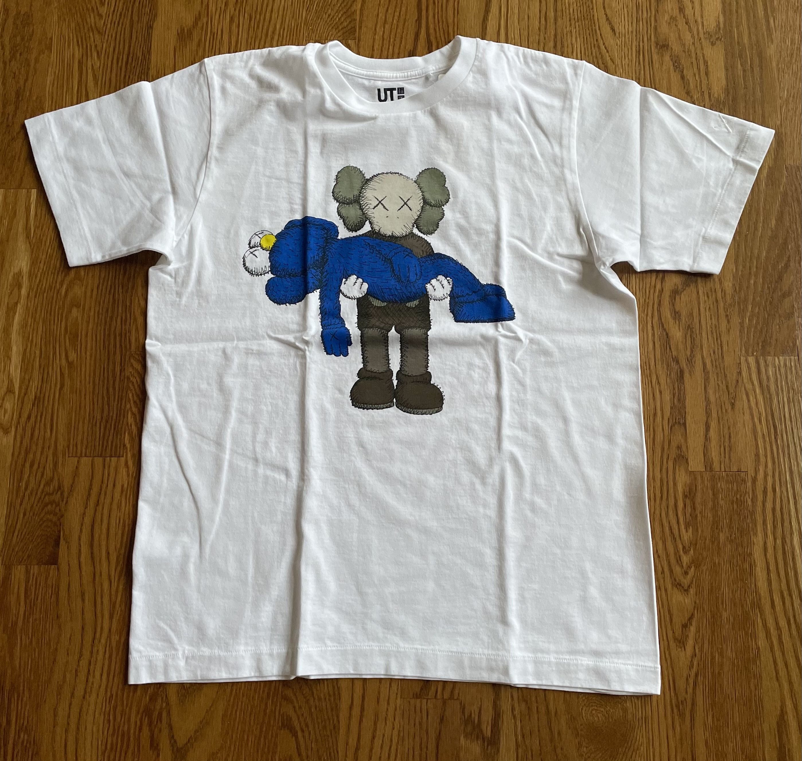 Kaws × Uniqlo 2XL XXL UT White Gone Tee Shirt Blue BFF Plush Figure First Size US XXL / EU 58 / 5 - 1 Thumbnail