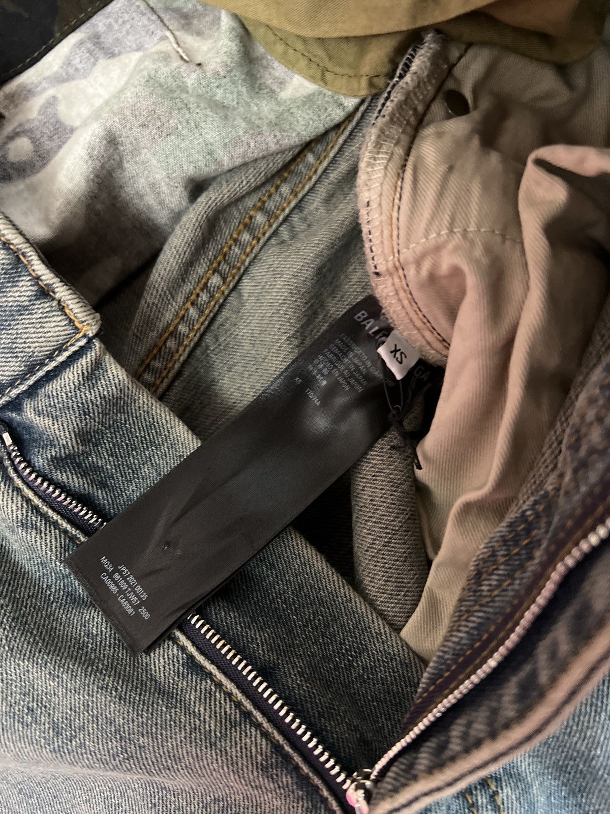 Balenciaga *RUNWAY* AW21 BALENCIAGA. Layered camouflage-panel jeans Size US 28 / EU 44 - 11 Thumbnail