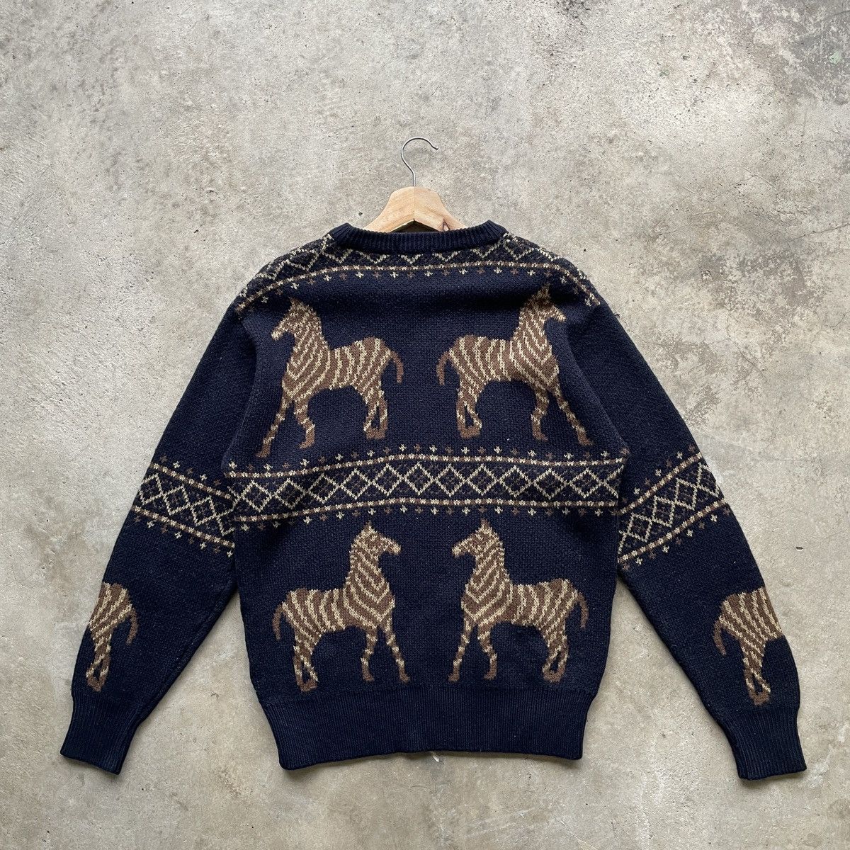 Aran Isles Knitwear × Japanese Brand Vintage Japanese Zebra Full Print Habitat Knitwear Jumper Size US M / EU 48-50 / 2 - 11 Thumbnail