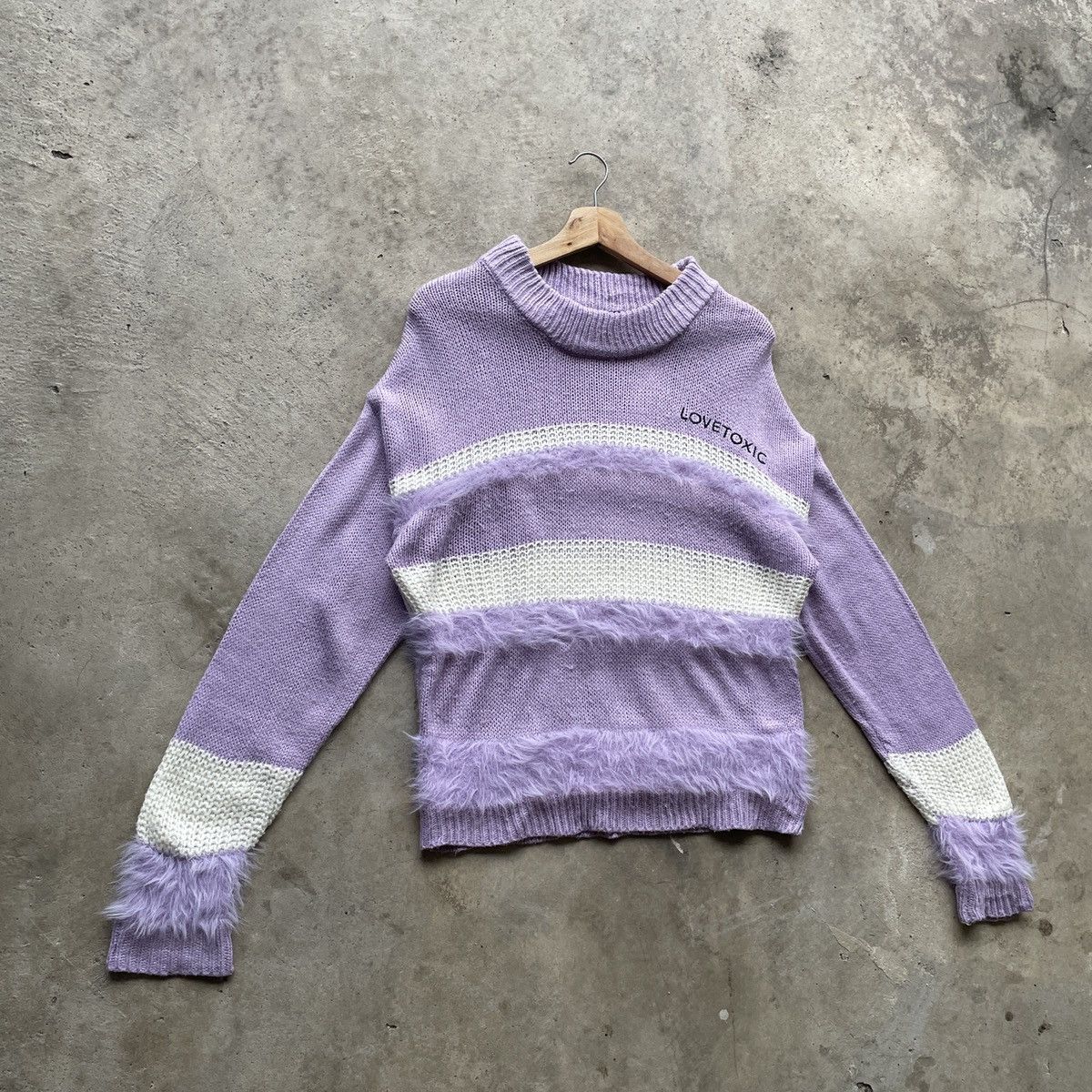 Japanese Brand Vintage Love Toxic Knit With Fur Purple/White Knitwear RARE Size US M / EU 48-50 / 2 - 2 Thumbnail