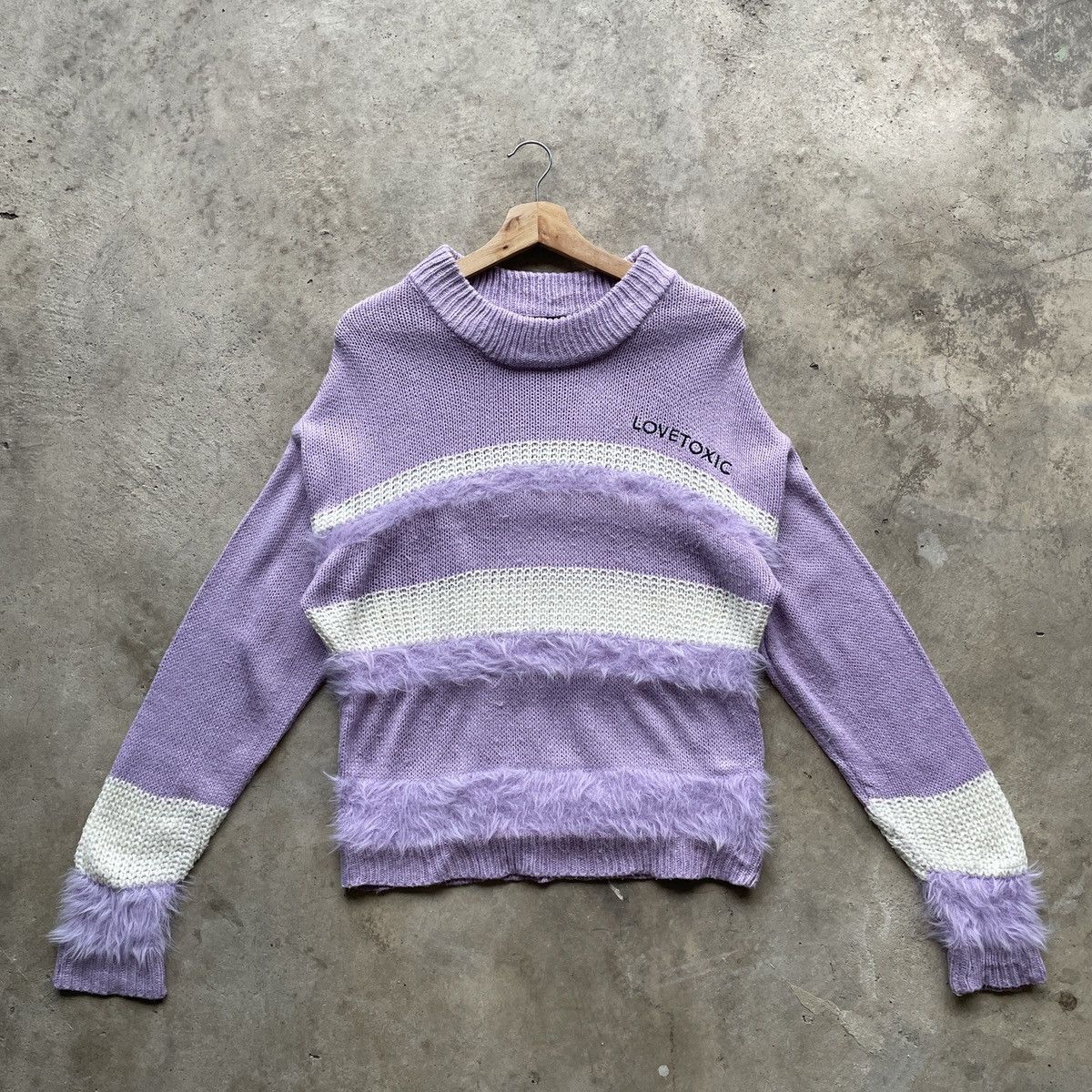 Japanese Brand Vintage Love Toxic Knit With Fur Purple/White Knitwear RARE Size US M / EU 48-50 / 2 - 1 Thumbnail