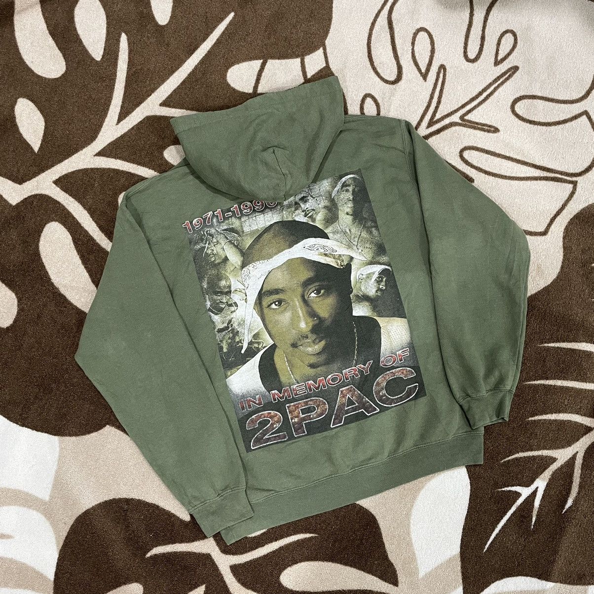 Rap Tees Vintage Tupac Olive Green Hoodie Size US M / EU 48-50 / 2 - 1 Thumbnail