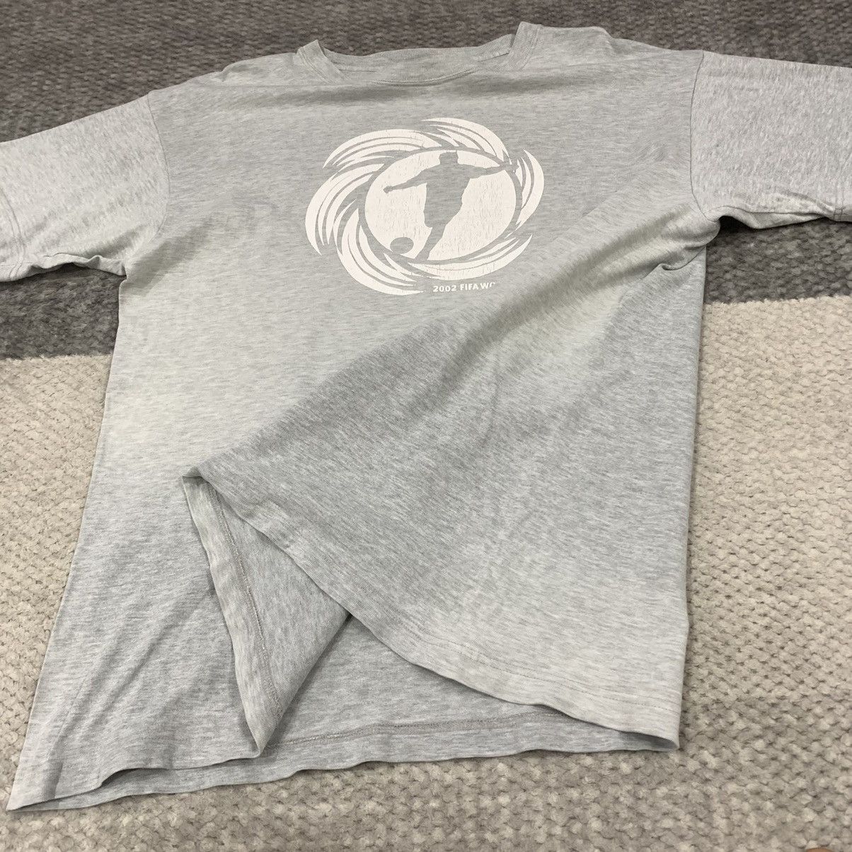 Other VINTAGE FIFA WORLD CUP 2002 KOREA/JAPAN FOOTBALL SOCCER TEE Size US M / EU 48-50 / 2 - 9 Thumbnail
