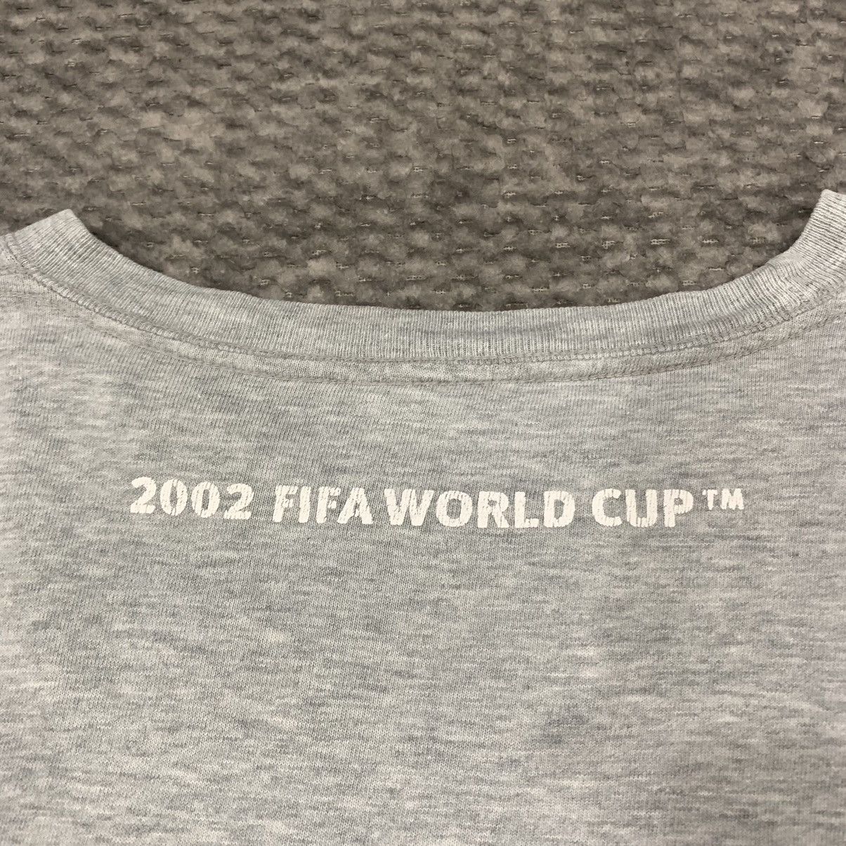 Other VINTAGE FIFA WORLD CUP 2002 KOREA/JAPAN FOOTBALL SOCCER TEE Size US M / EU 48-50 / 2 - 14 Thumbnail
