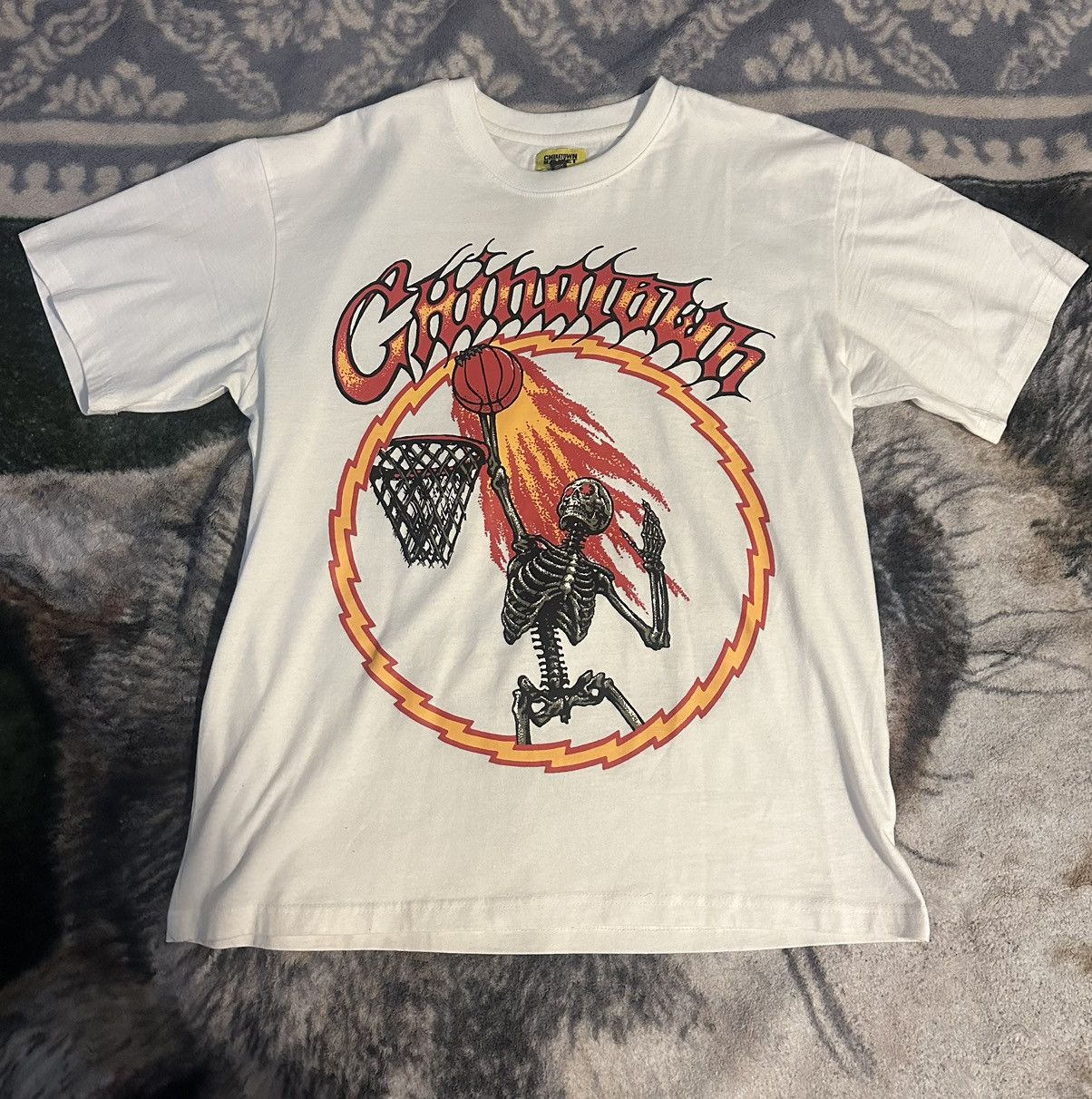 Market × Vintage Chinatown Market Basketball World Tour Tee Size US L / EU 52-54 / 3 - 1 Thumbnail