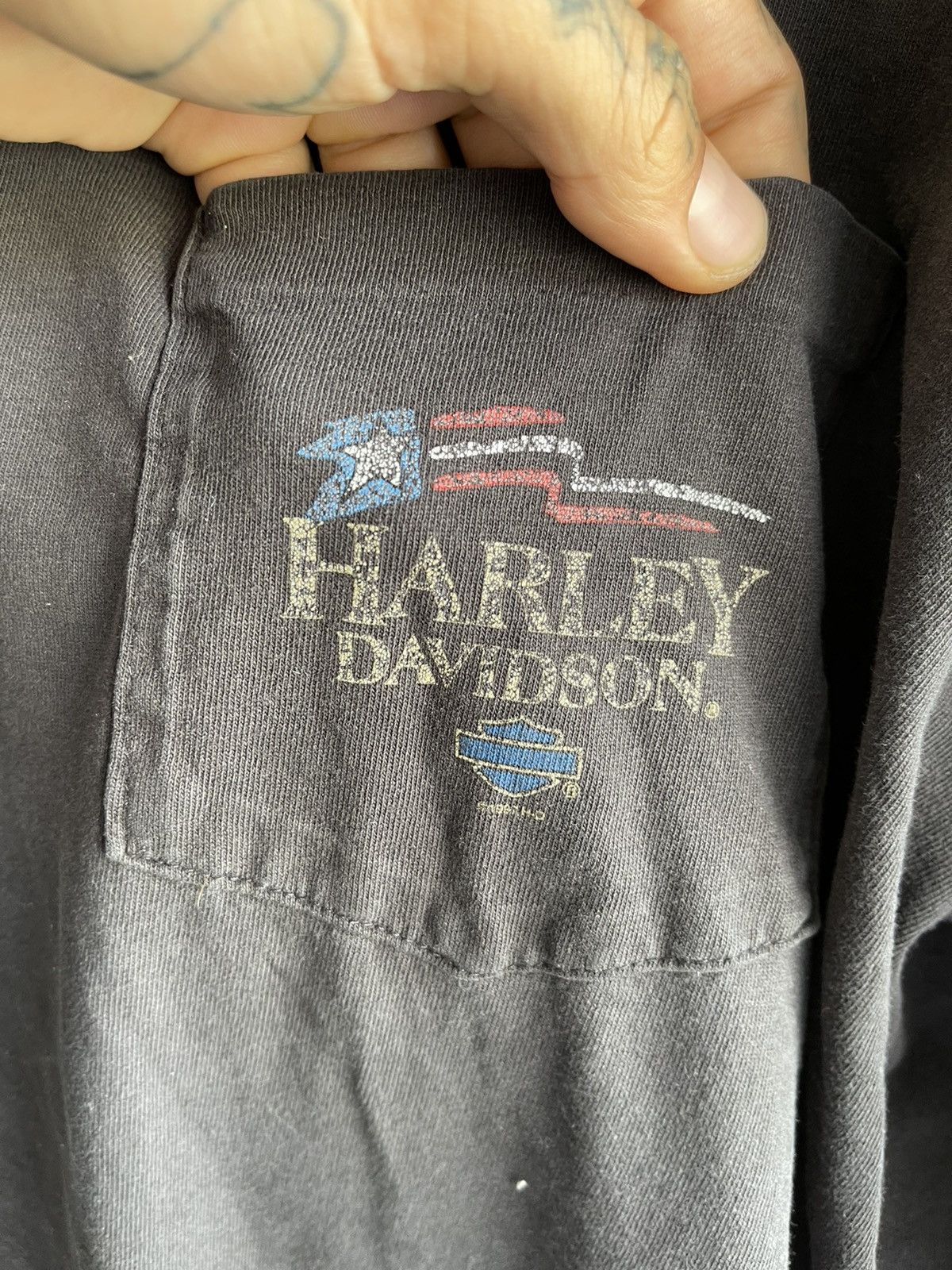 Harley Davidson × Vintage Vintage 1997 Harley Davidson Thrashed Shirt Black Size US XXL / EU 58 / 5 - 11 Thumbnail