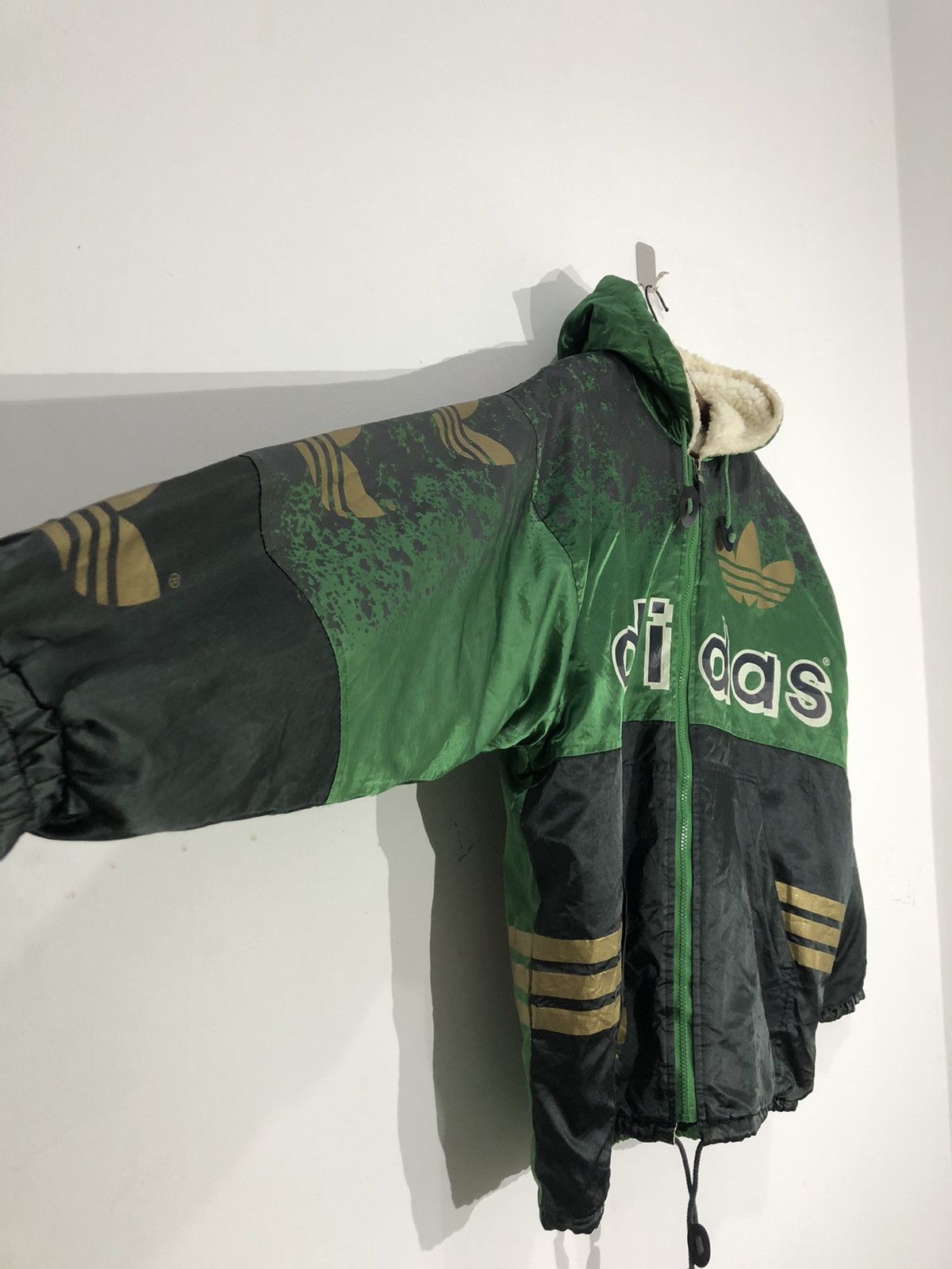 Adidas × Vintage Vintage Adidas Big Logo Over Print Sherpa Size US L / EU 52-54 / 3 - 6 Thumbnail