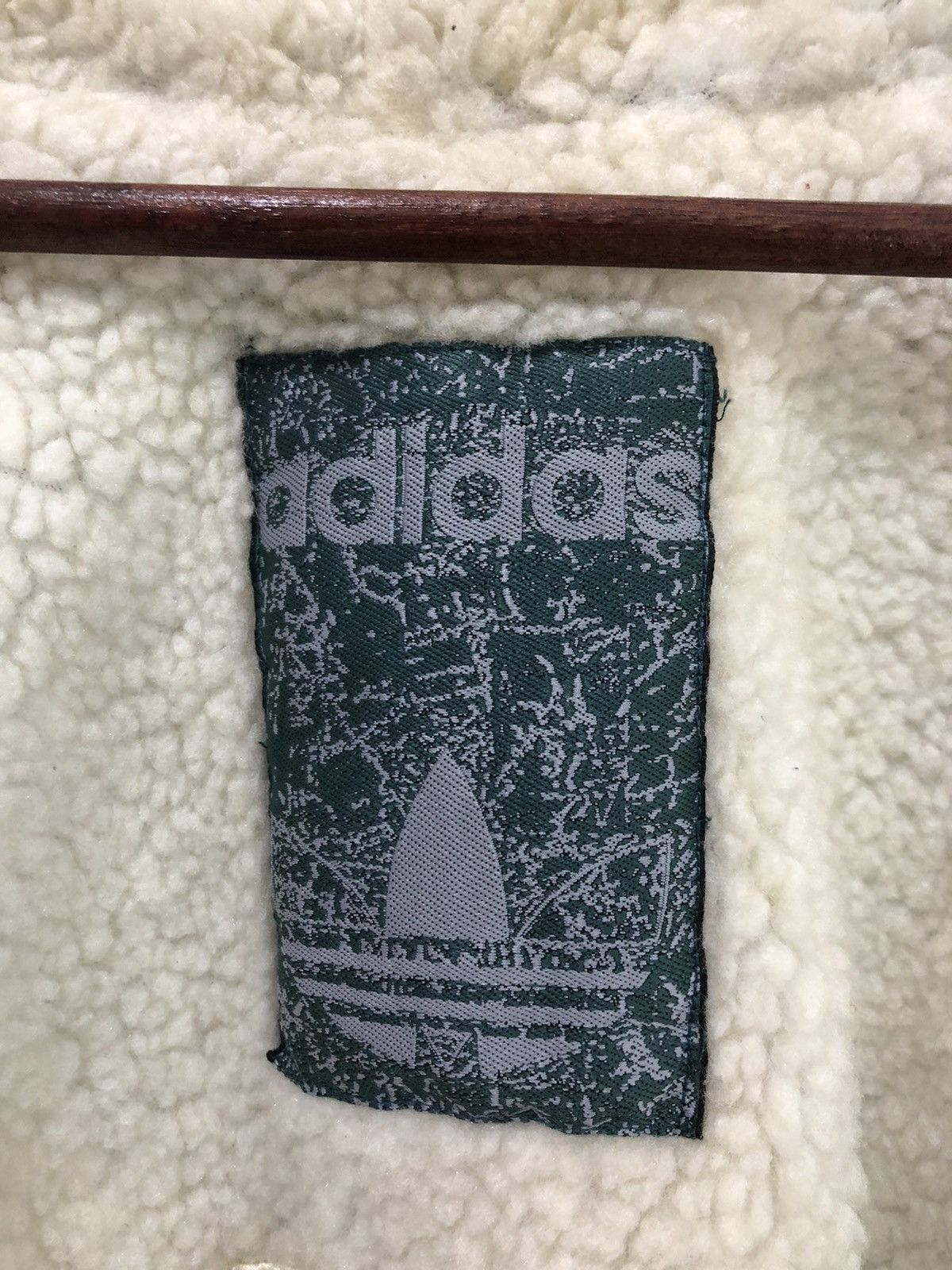 Adidas × Vintage Vintage Adidas Big Logo Over Print Sherpa Size US L / EU 52-54 / 3 - 9 Thumbnail