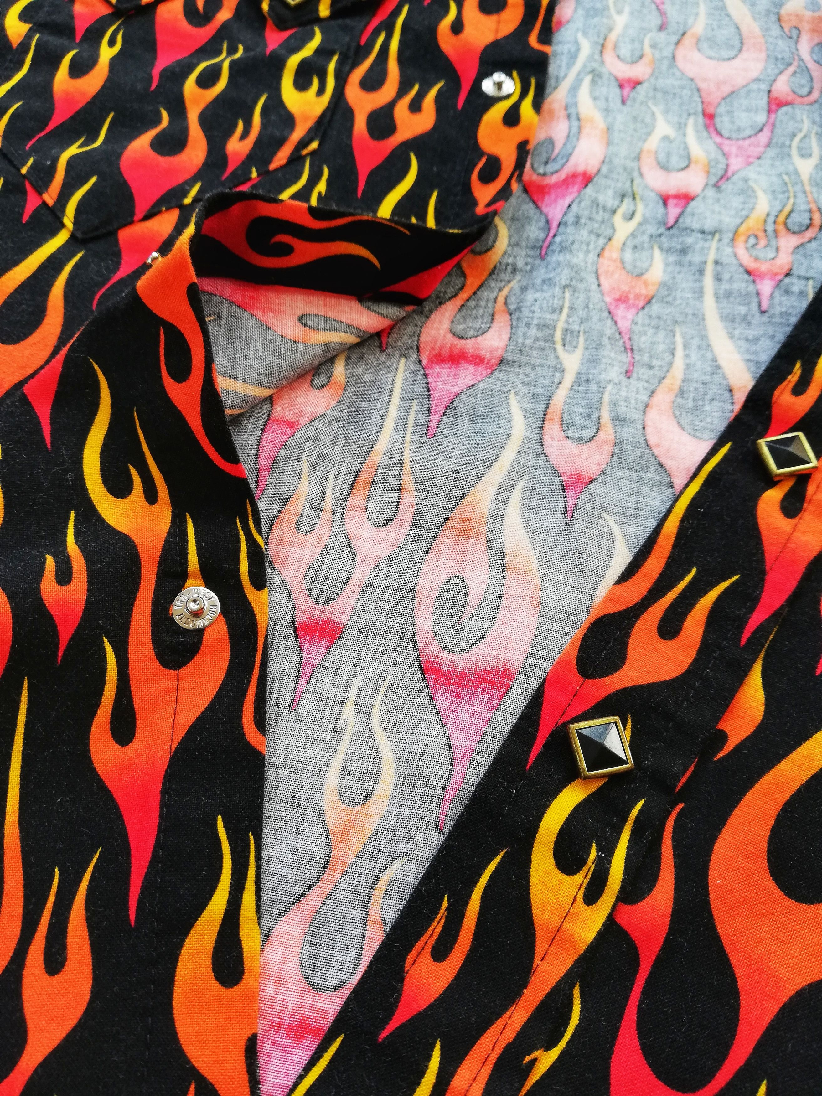 Rockmount Ranch Wear × Vintage 🔥Design Iconic Style F/W 18 Prada Flames Fullprint Bowling Size US M / EU 48-50 / 2 - 8 Thumbnail