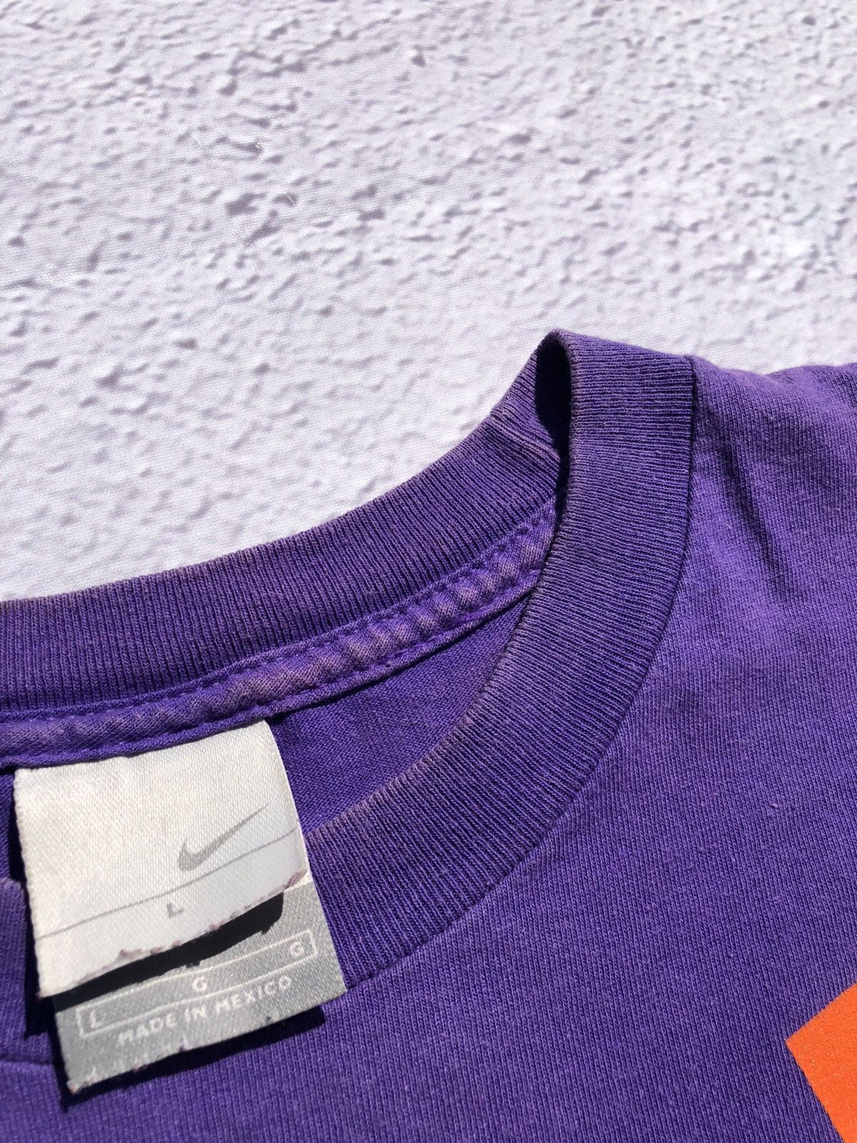 Nike Vintage 2000s Nike The King of Kicks NIke Air Purple Tee Size US L / EU 52-54 / 3 - 16 Thumbnail