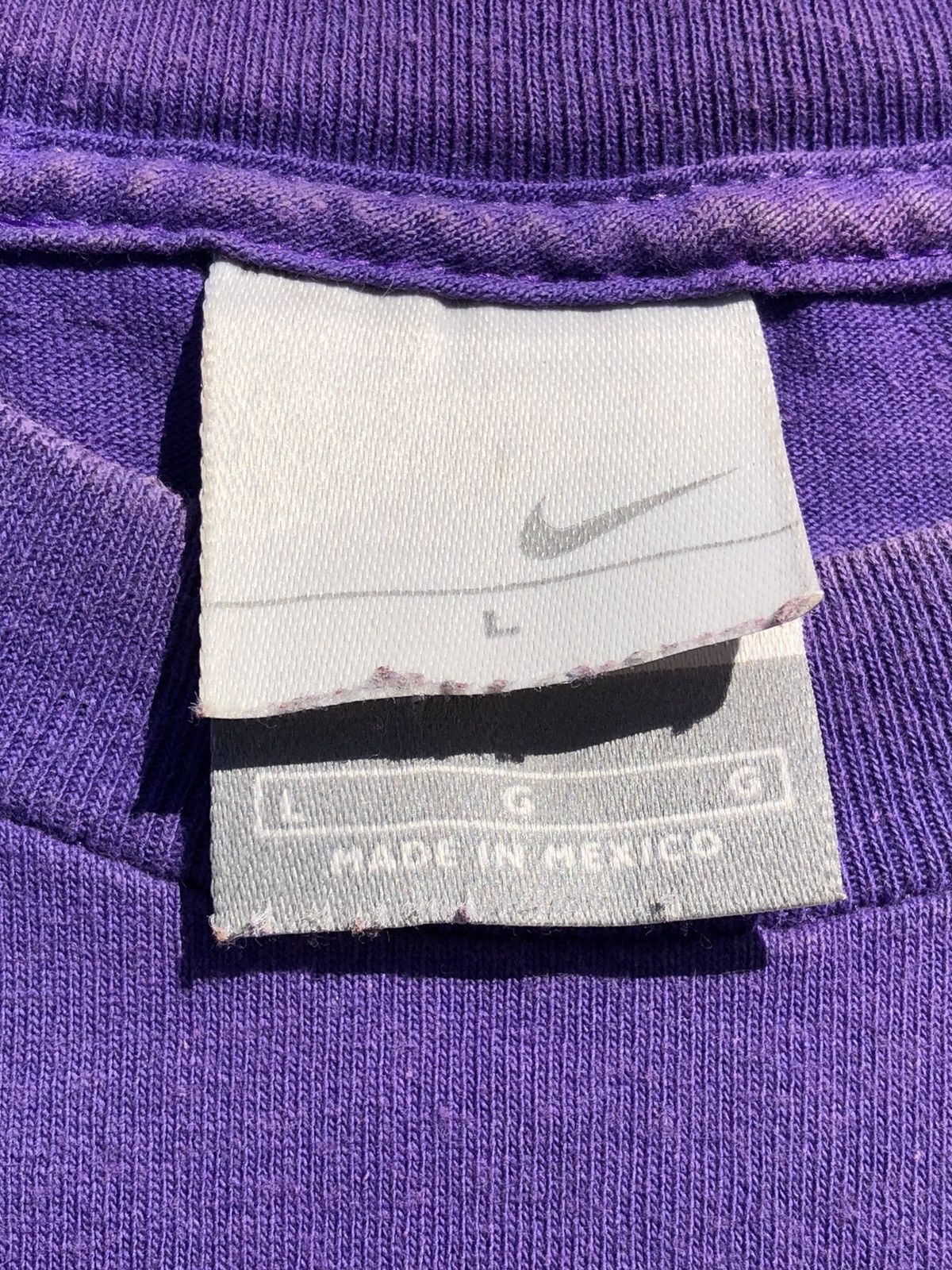 Nike Vintage 2000s Nike The King of Kicks NIke Air Purple Tee Size US L / EU 52-54 / 3 - 17 Thumbnail