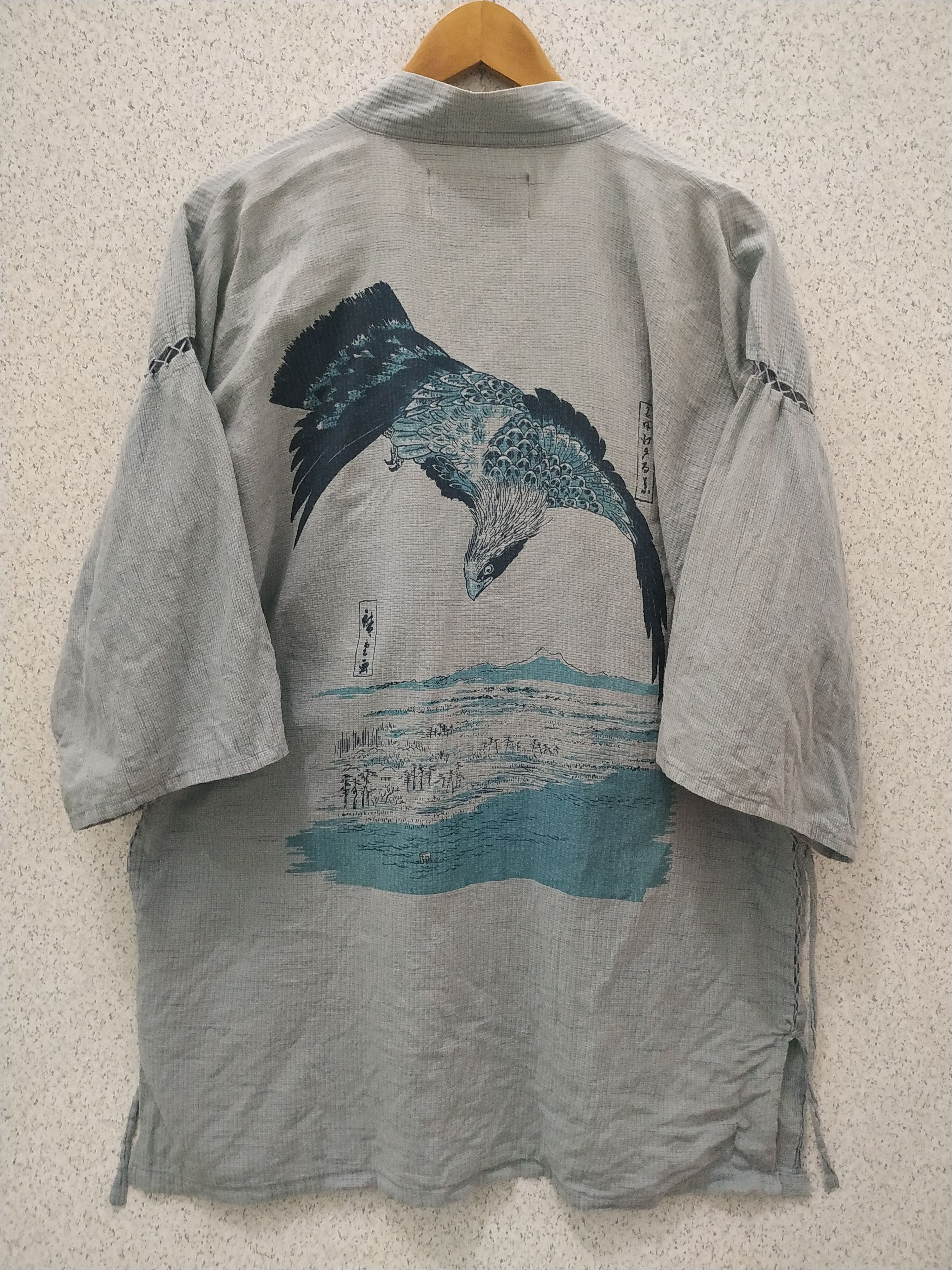 Vintage Vintage Eagle Printed Kimono Cardigan Made in Japan Size US L / EU 52-54 / 3 - 1 Thumbnail