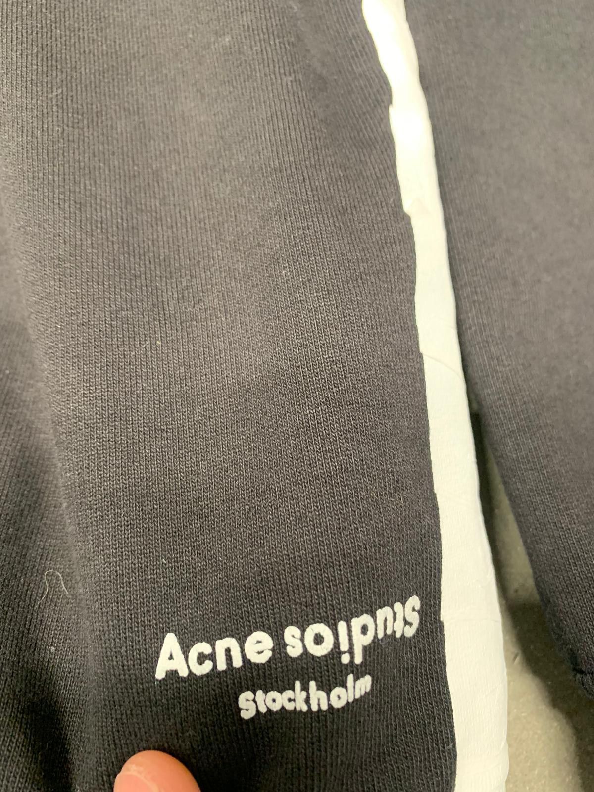 Acne Studios FN-WN-SWEA000089 Hoodie in Black Size US XS / EU 42 / 0 - 8 Thumbnail