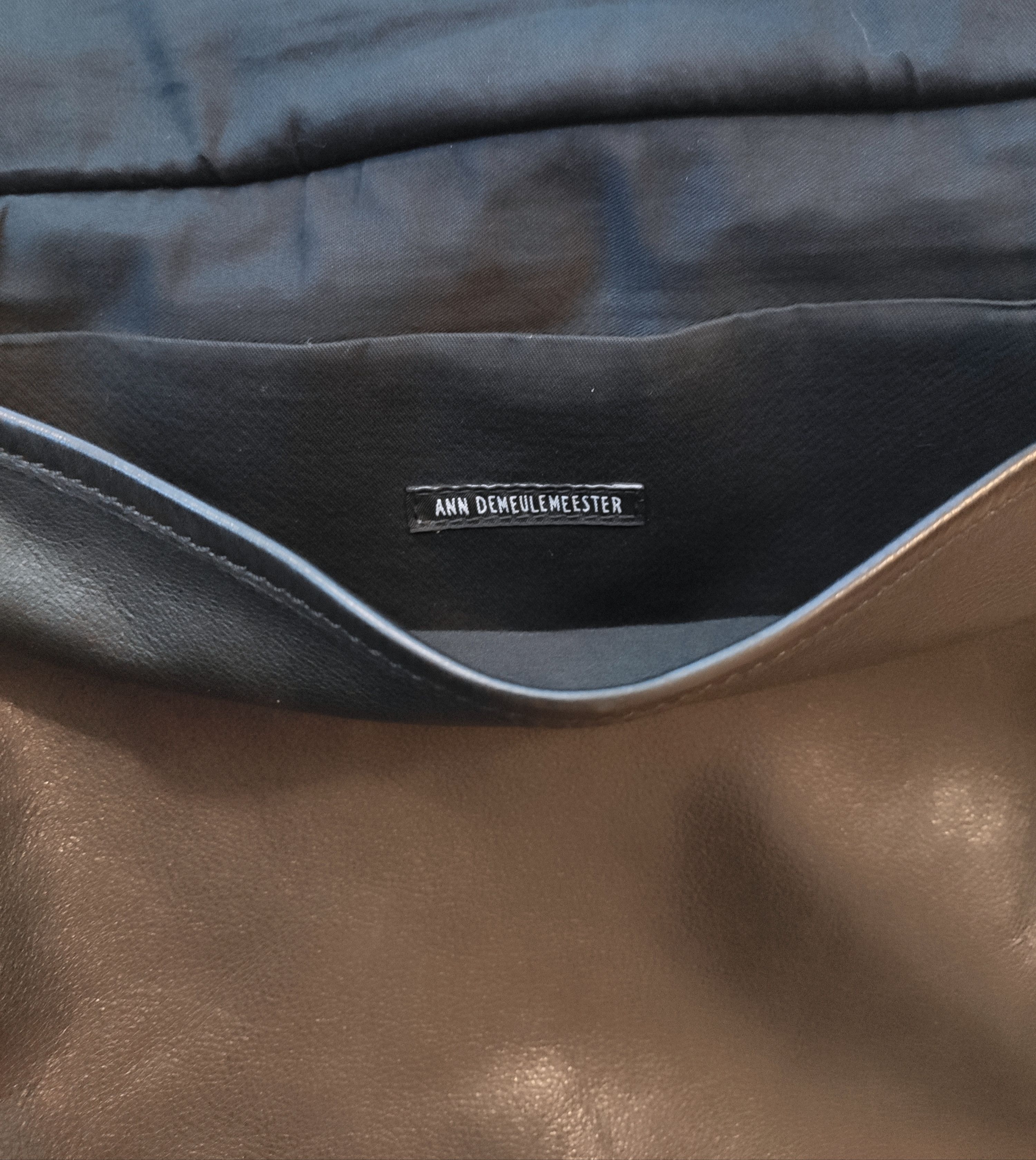 Ann Demeulemeester Crossbody leather bag.Like GUIDI or Yohji Yamamoto Size ONE SIZE - 6 Thumbnail