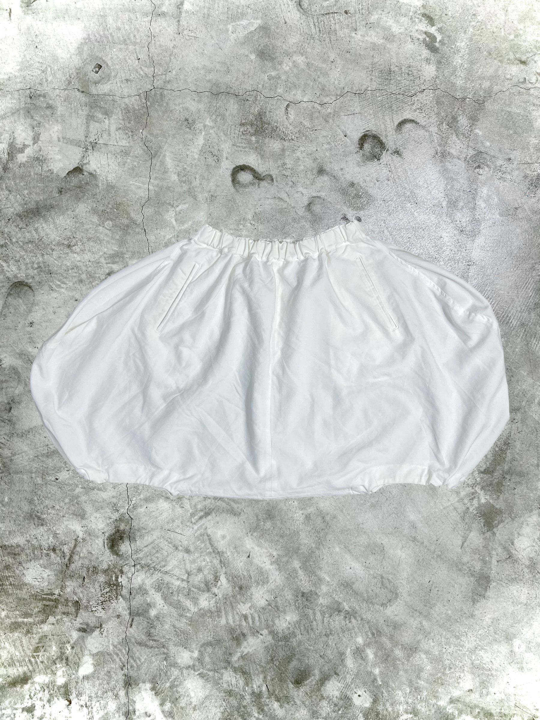Comme des Garcons × Comme des Garcons Black × Japanese Brand BLACK COMME des GARÇONS Short AD2013 GTMPT222 Size 28" / US 6 / IT 42 - 3 Thumbnail
