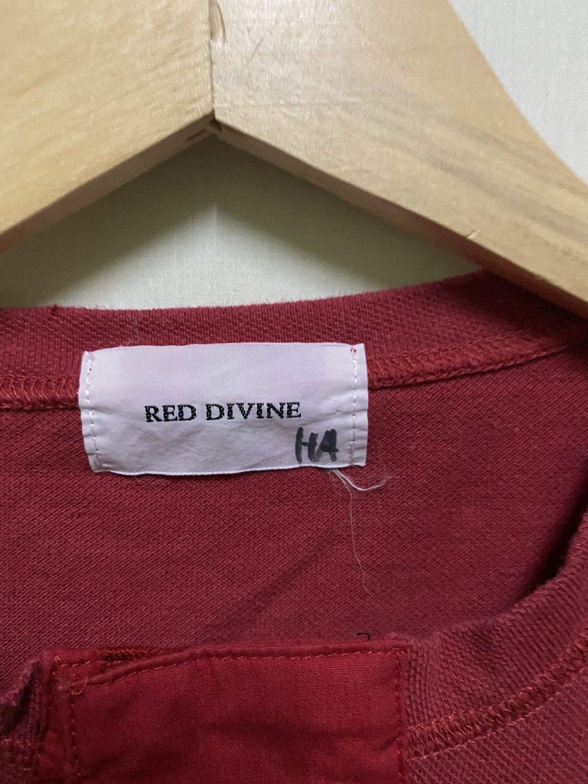 Japanese Brand Red Divine Button T Shirt Japan Size US S / EU 44-46 / 1 - 2 Thumbnail