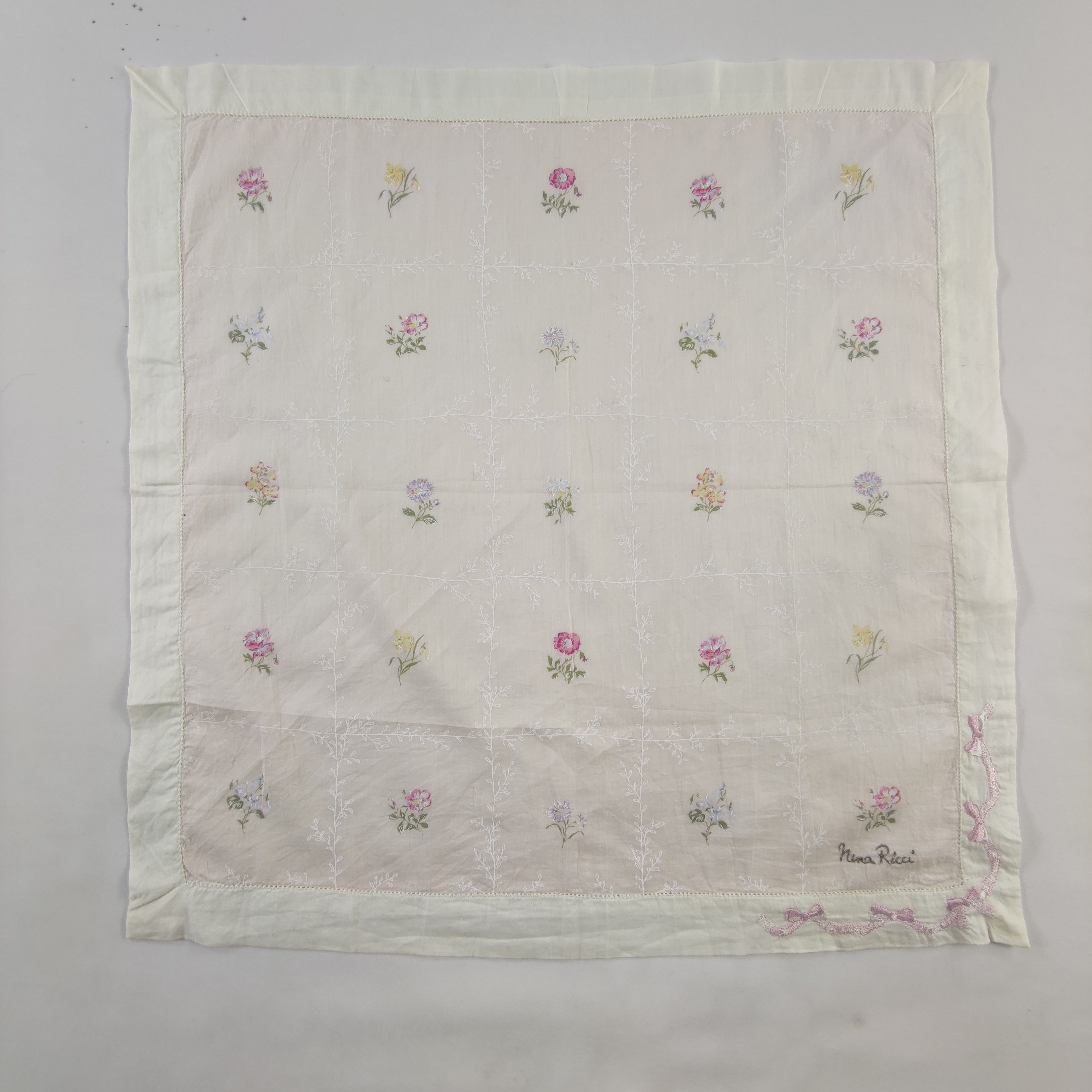 Nina Ricci Nina Ricci Handkerchief/Neckerchief/Bandana Size ONE SIZE - 2 Thumbnail