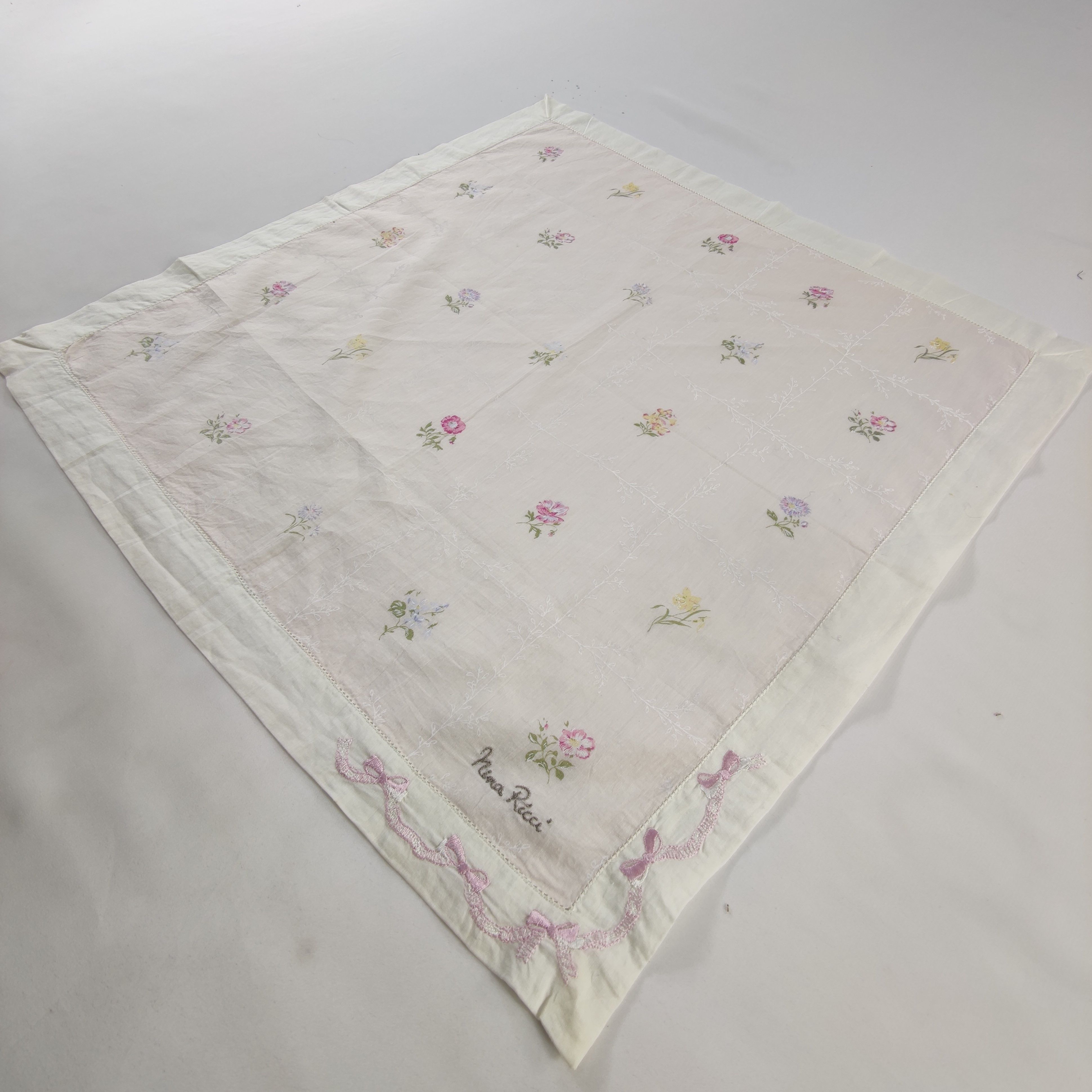 Nina Ricci Nina Ricci Handkerchief/Neckerchief/Bandana Size ONE SIZE - 3 Thumbnail