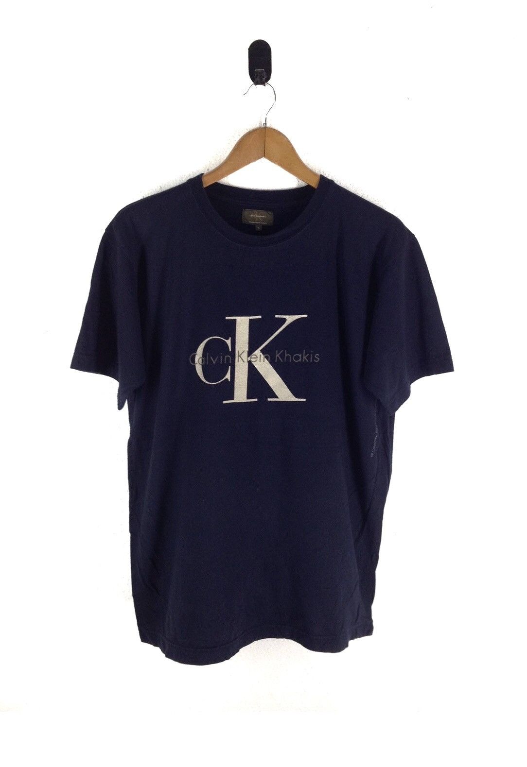 Calvin Klein tshirt big logo spellout