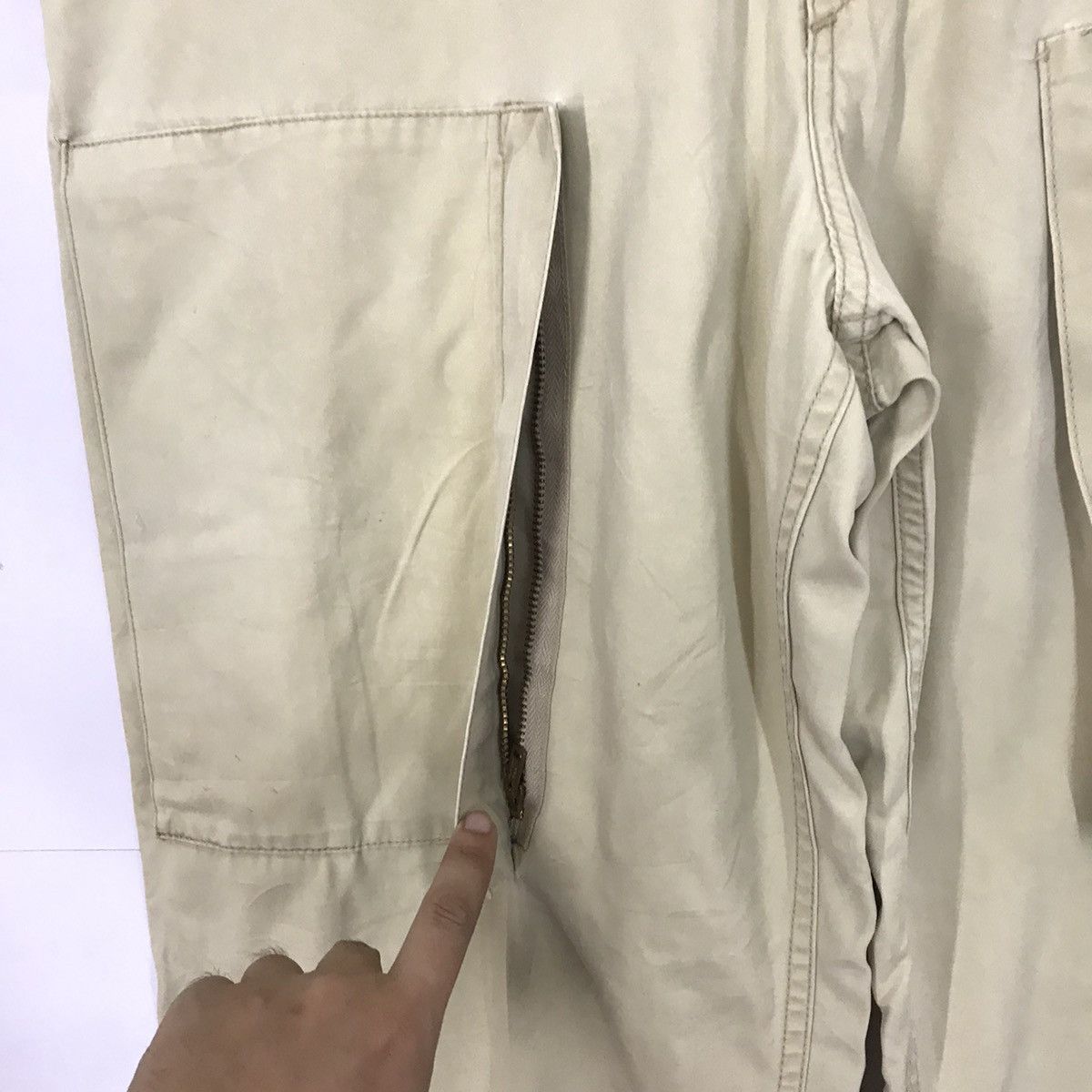 Avirex BROWN KHAKI AVIREX CARGO POCKET BAGGY PANTS Size US 32 / EU 48 - 2 Thumbnail