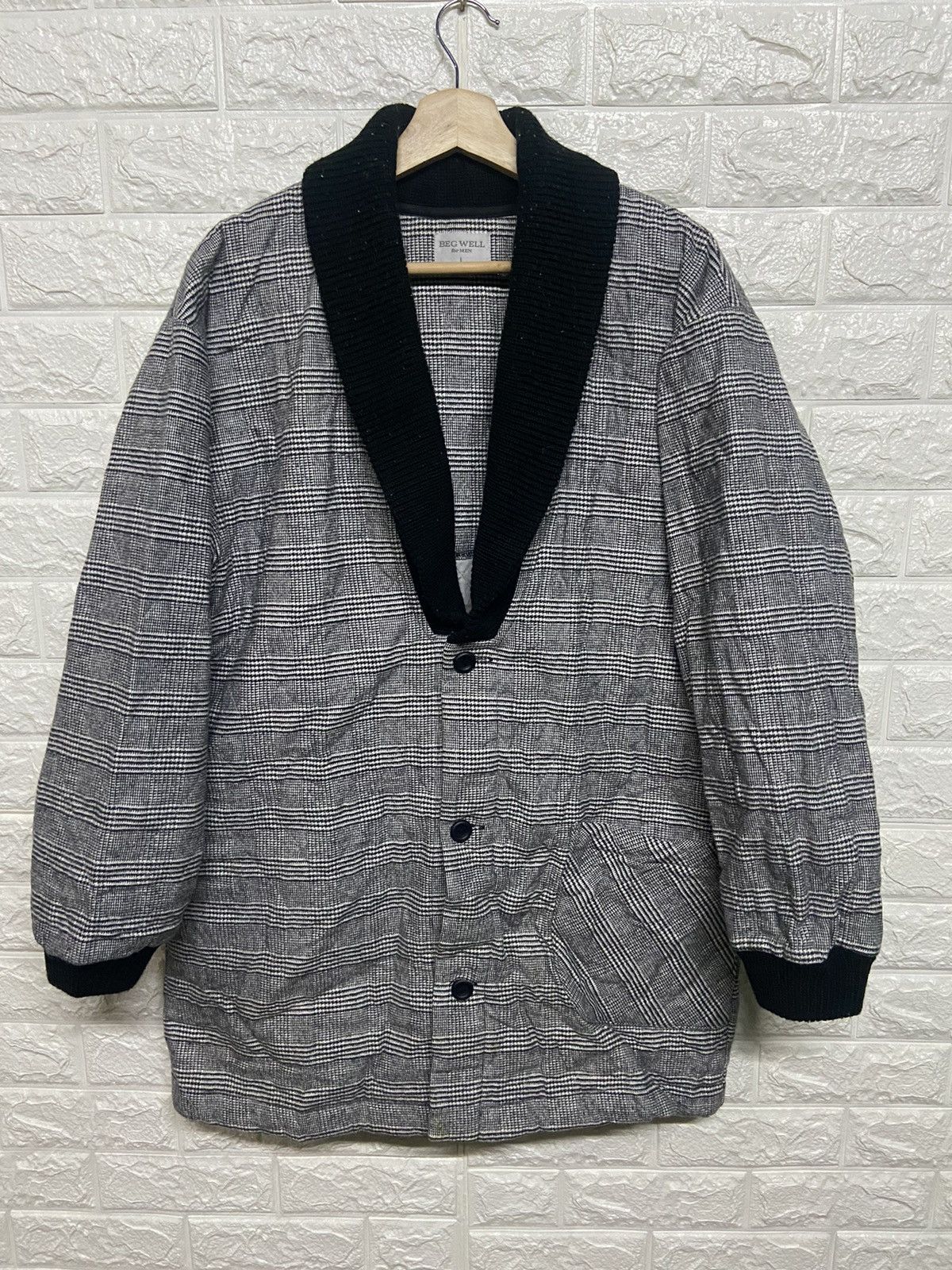 Japanese Brand Vintage Beg Well Quilted Shawl Collar Cardigan Made in Japan Size US L / EU 52-54 / 3 - 1 Thumbnail